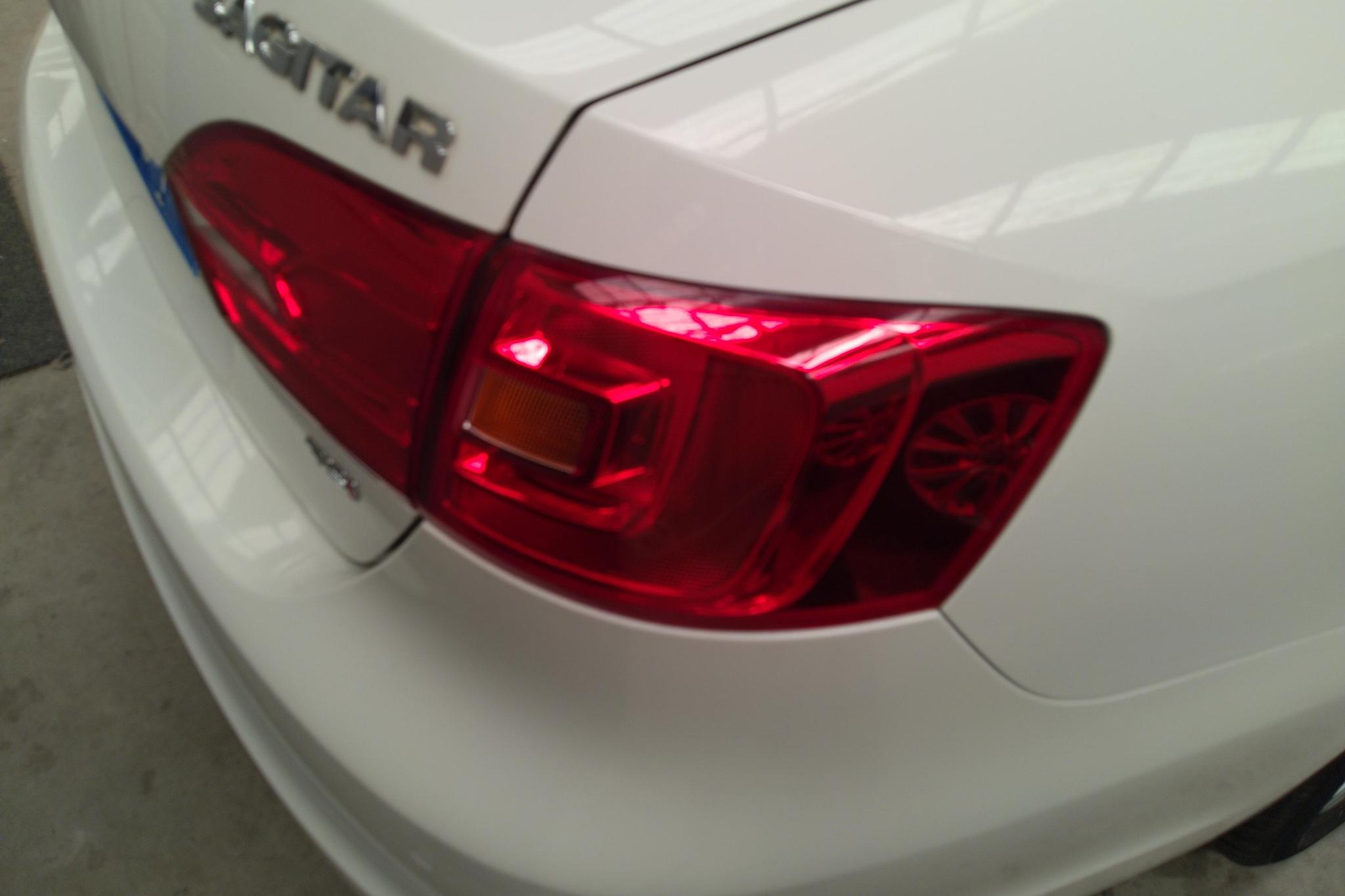 Volkswagen Sagitar 2014 1.4TSI AT Luxury
