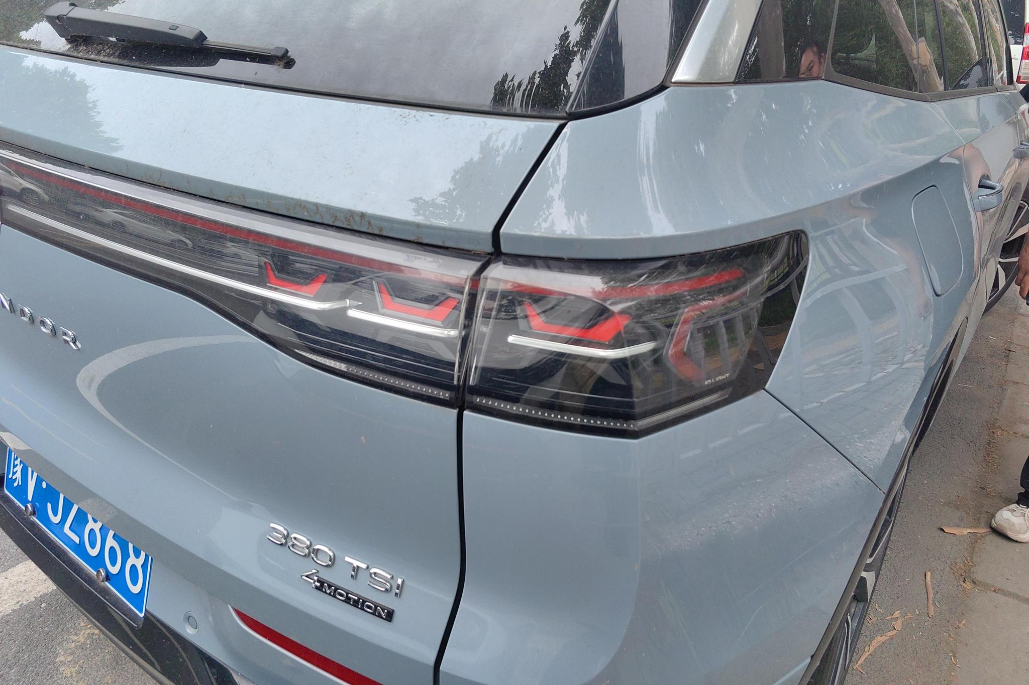 Volkswagen Tavendor 2023 380TSI R-Line
