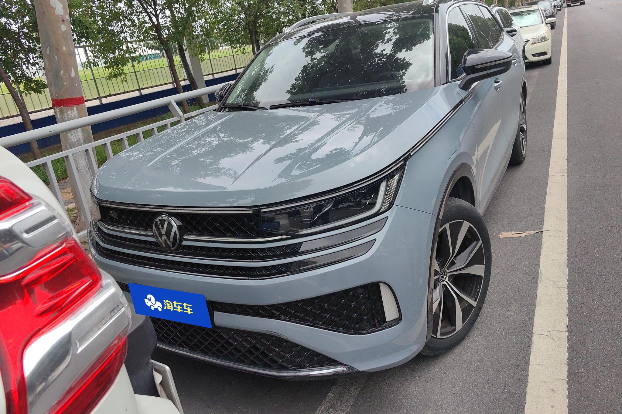 Volkswagen Tavendor 2023 380TSI R-Line