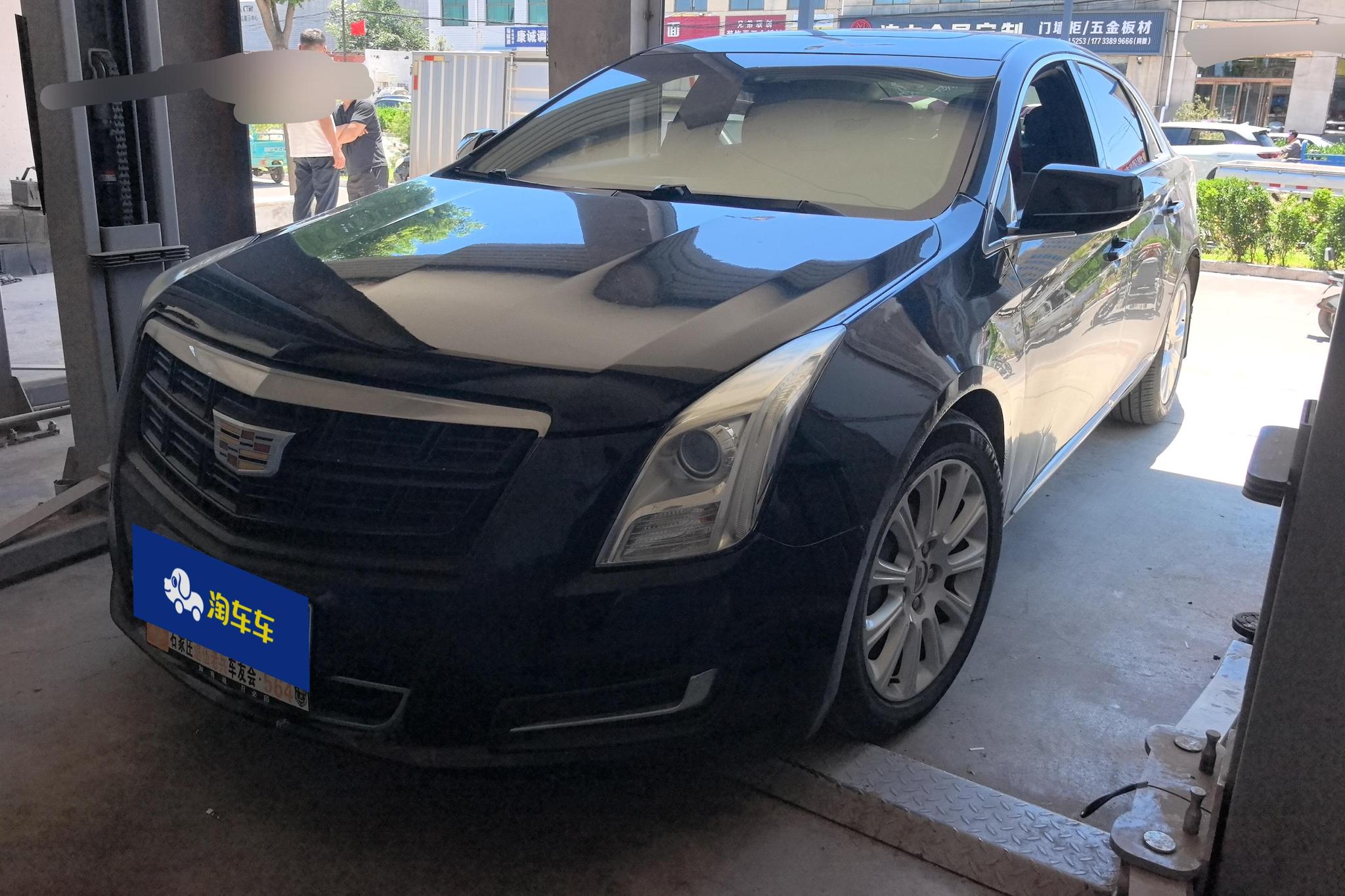 Cadillac XTS