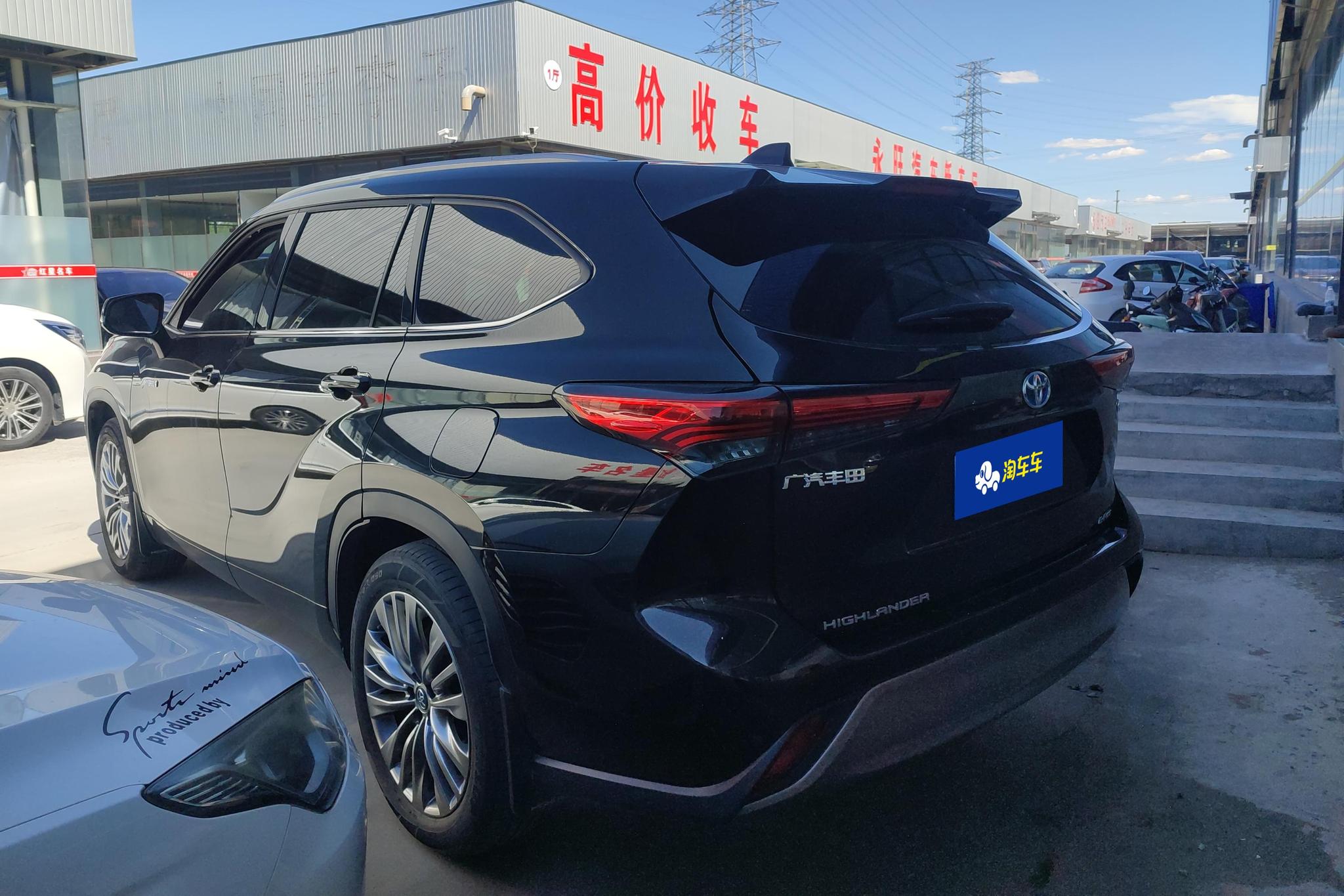 Toyota Highlander 2022 2.5L Luxury 7 мест