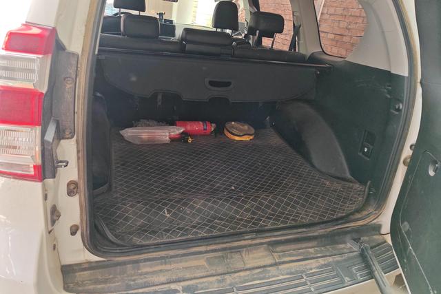 Toyota Prado 2016 2.7 L AT — фото 17