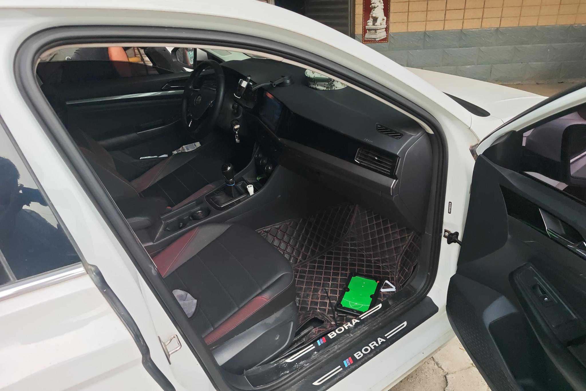 Volkswagen Bora 2020 1.5L MT Comfort