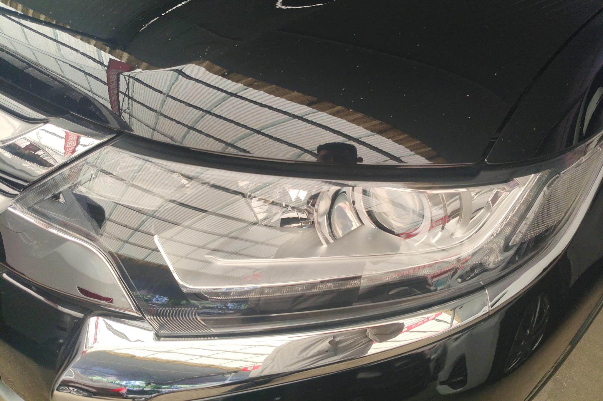 Mitsubishi Outlander 2017 2.0L 5 мест
