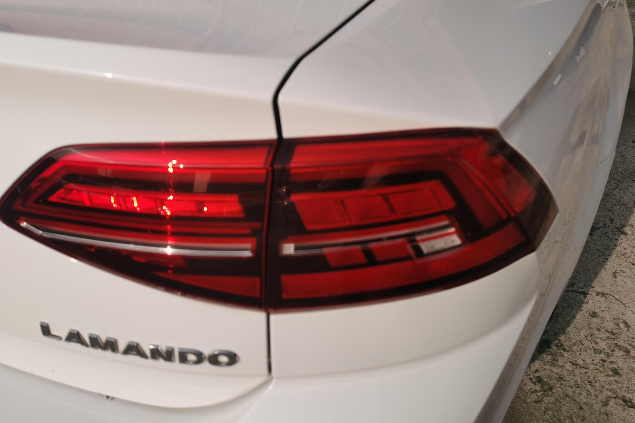 Volkswagen Lamando 2019 230TSI DSG VI