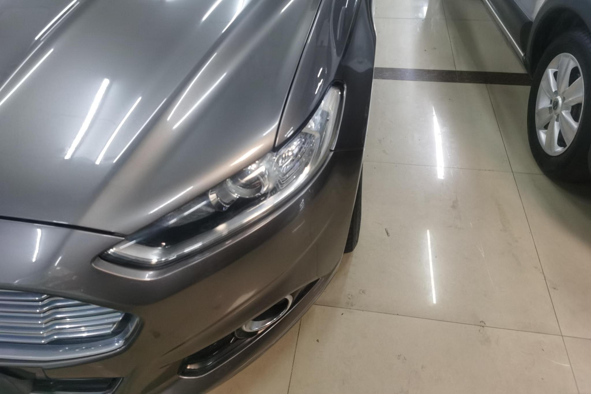 Ford Mondeo 2013 2.0L GTDi200 Luxury