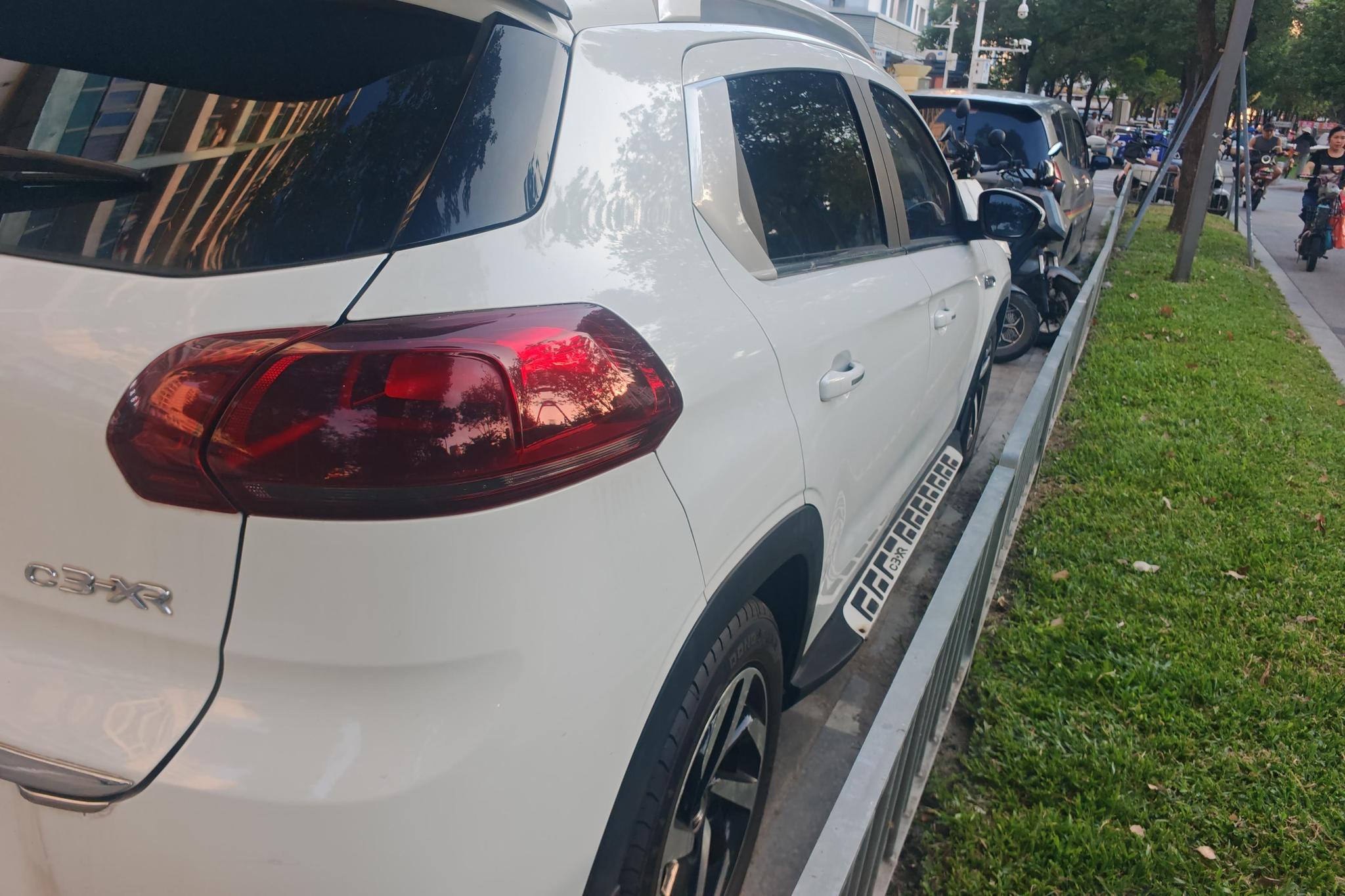 Citroen C3-XR 2015 1.6THP AT Flagship