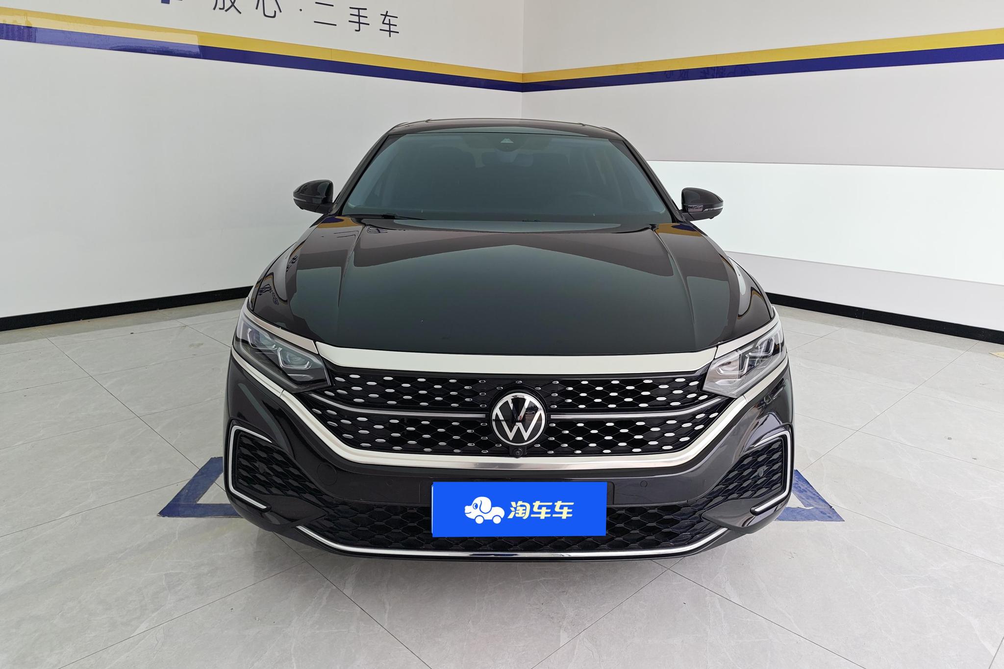 Volkswagen Passat 2023 330TSI Luxury