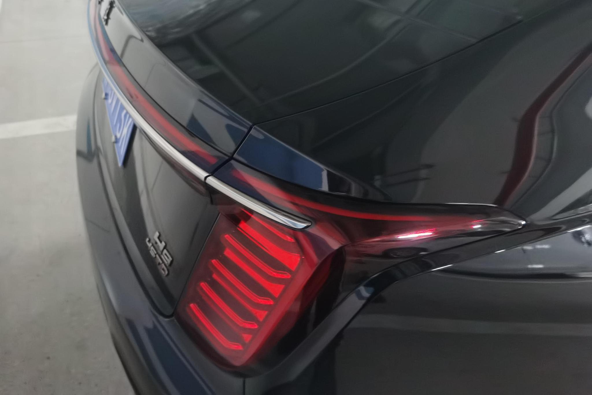 Hongqi H9 2024 2.0T