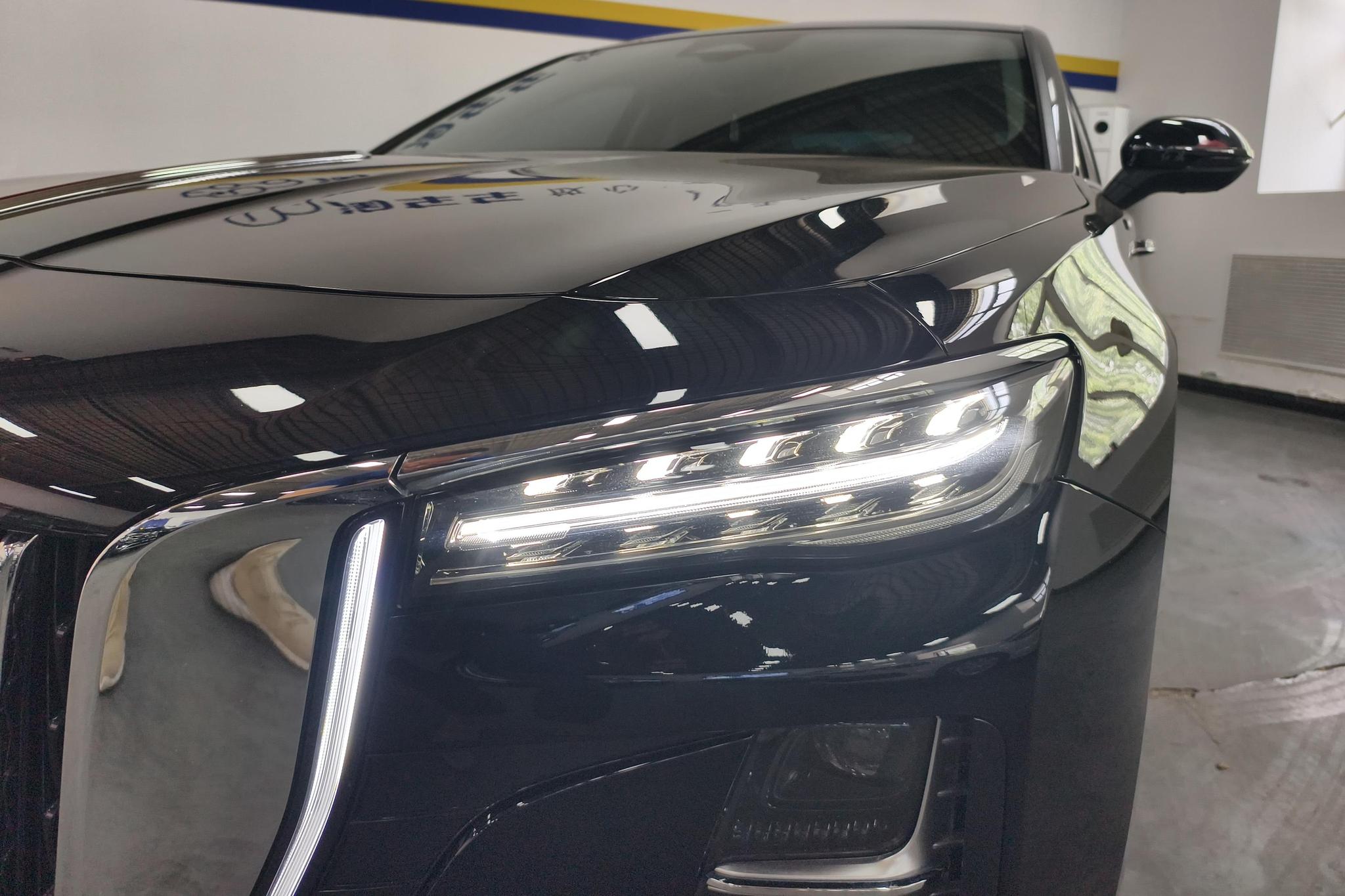 Hongqi H5 2025 2.0T AT
