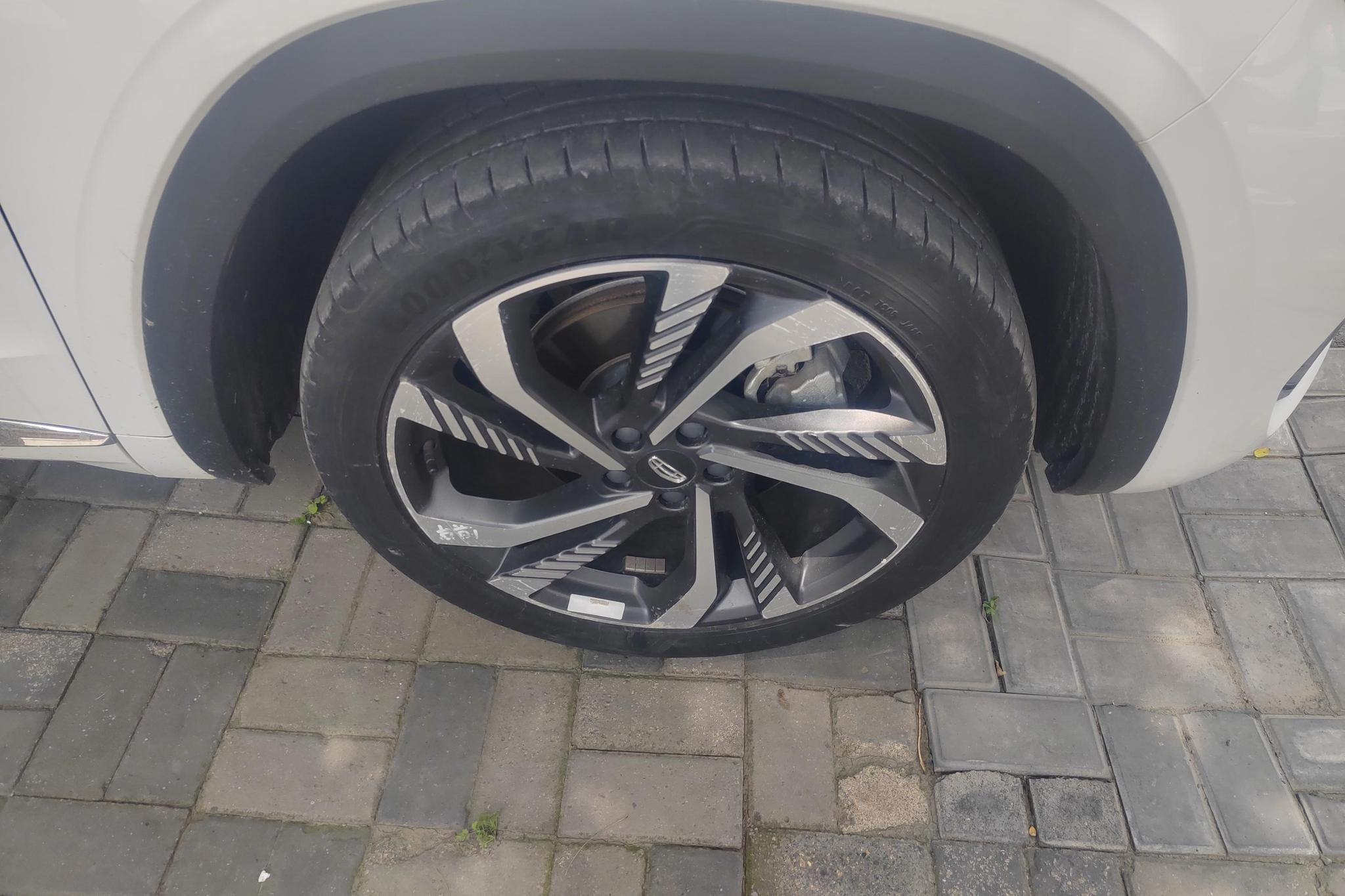 Geely Monjaro L 2023 2.0TD AT Flagship