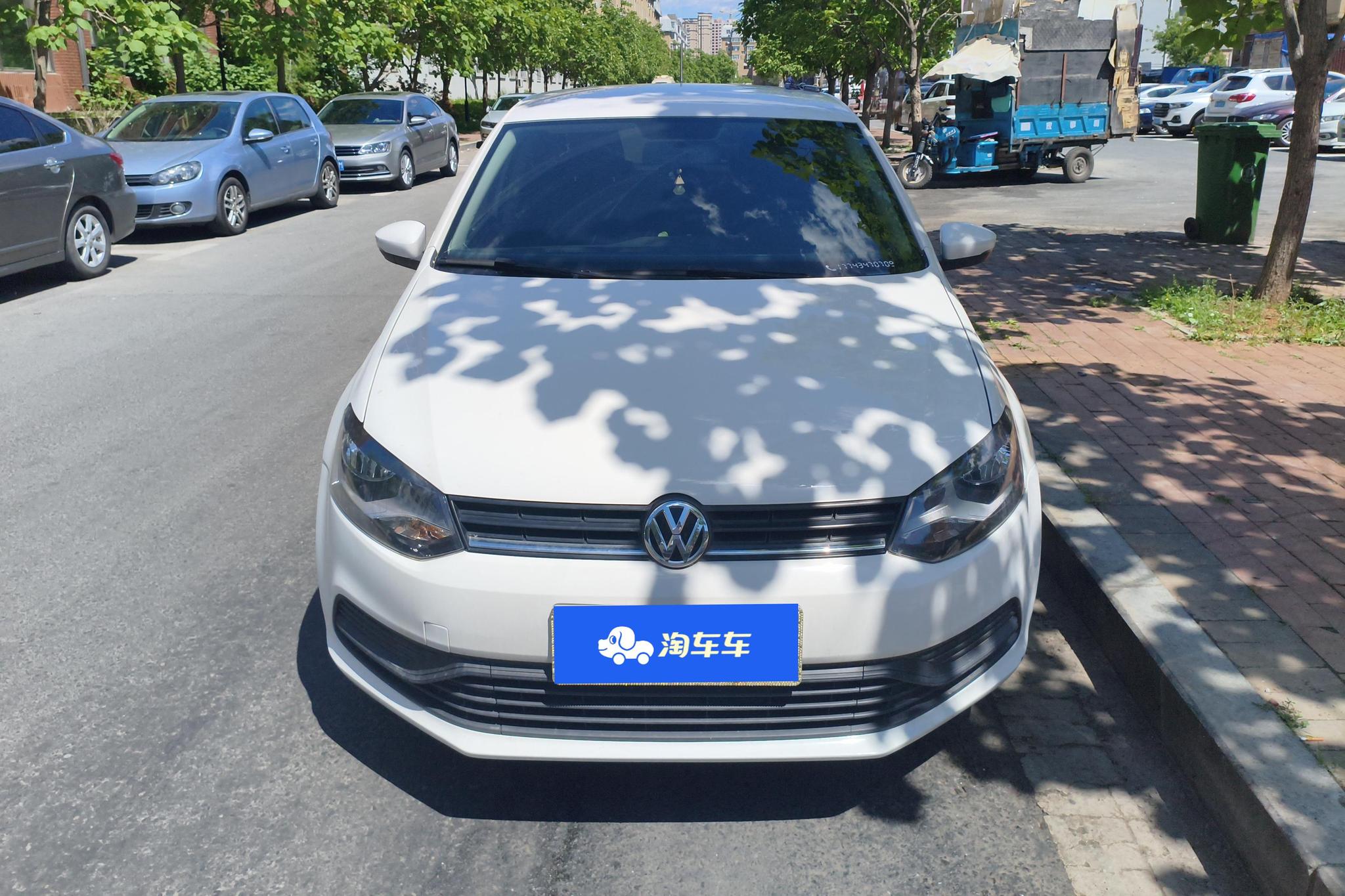 Volkswagen Polo 2016 1.4L AT