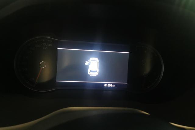 Kia Sportage 2018 2.0 L AT V — фото 14