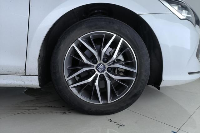 BYD QIN PLUS Hybrid 2021 — фото 11