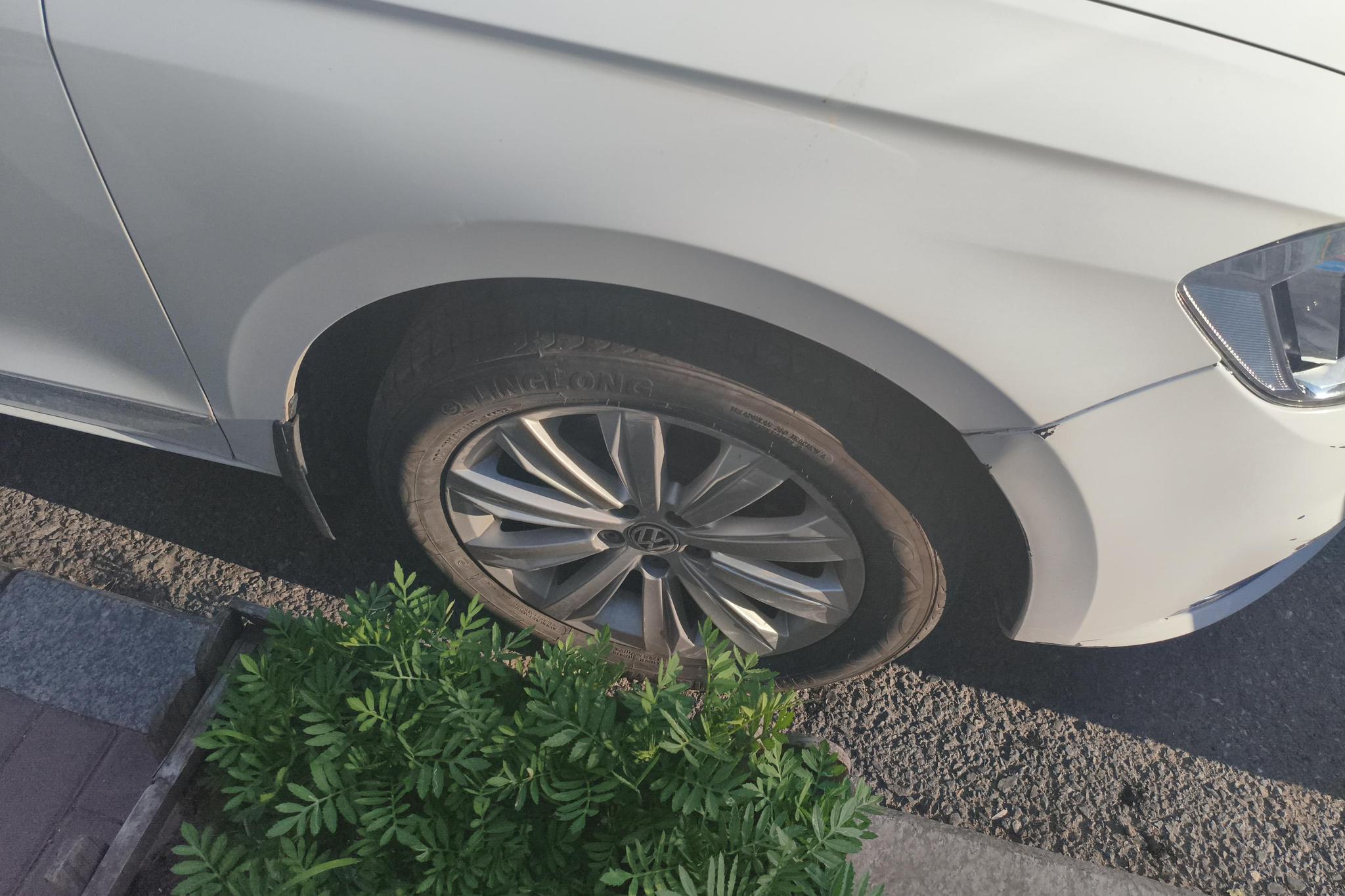 Volkswagen Bora 2016 1.6L AT Luxury