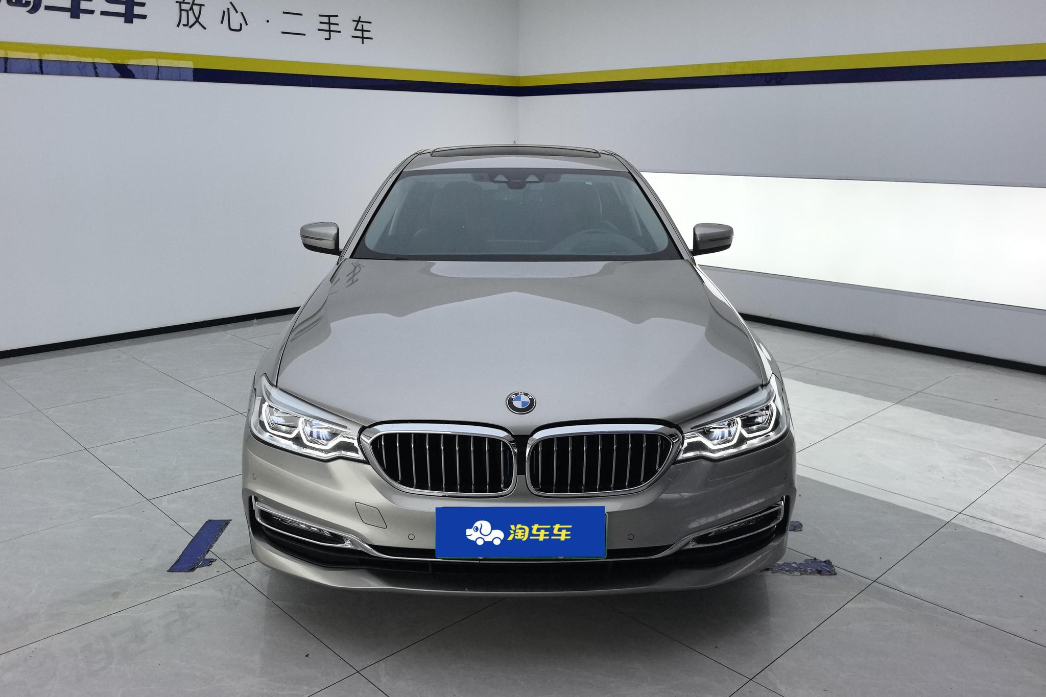 BMW 5 серииPHEV 5 PHEV 2018 530Le Luxury