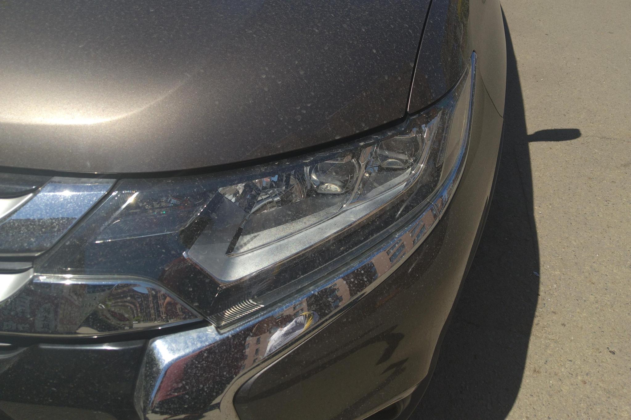 Mitsubishi Outlander 2018 2.4L Elite 5 мест