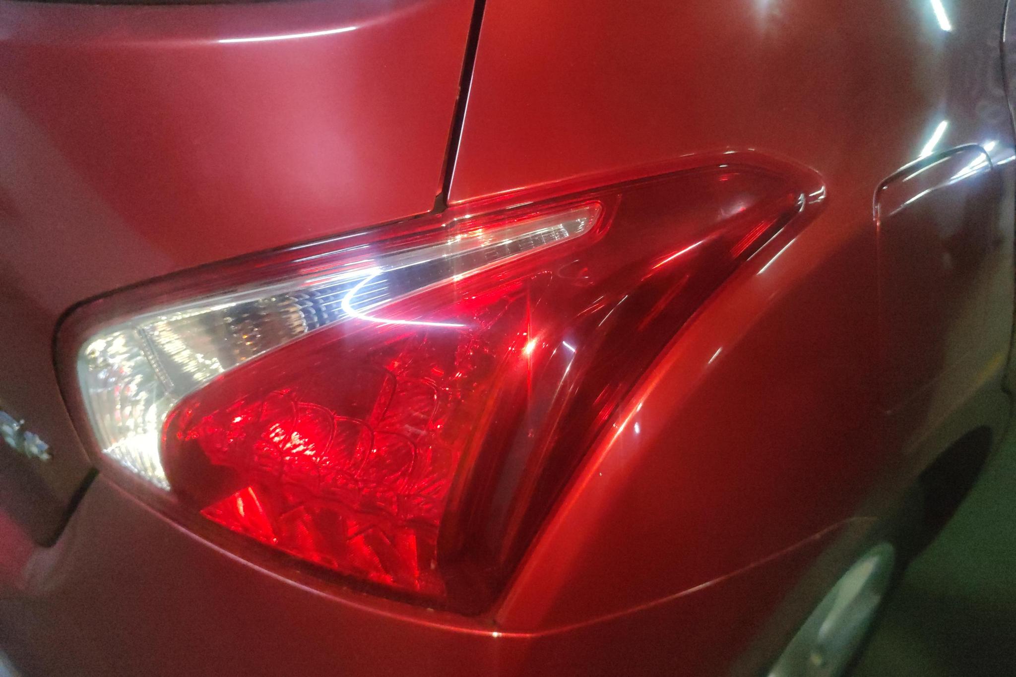 Nissan Tiida 2014 1.6L CVT Comfort
