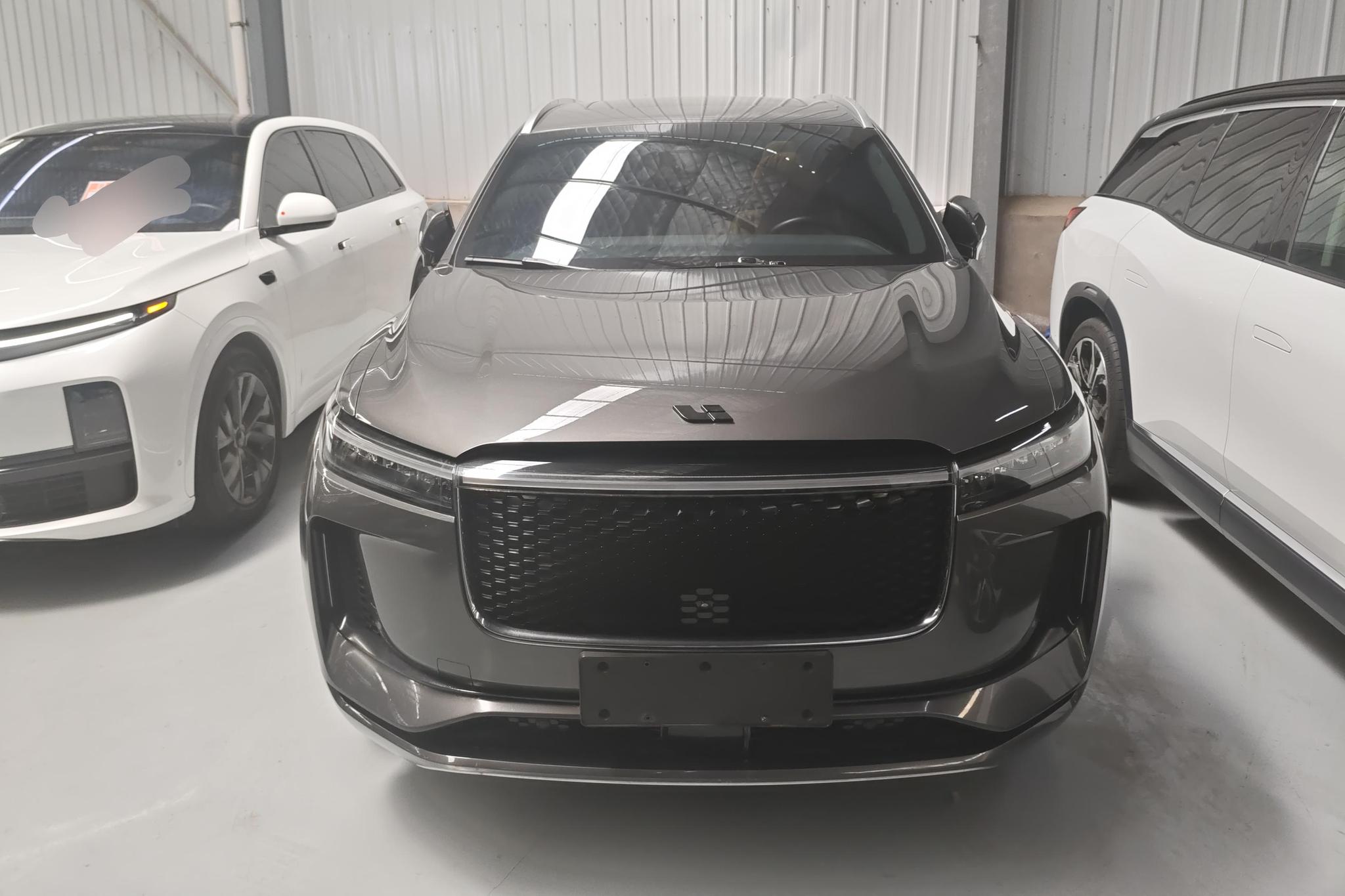 Li Auto ONE 2020 6 мест