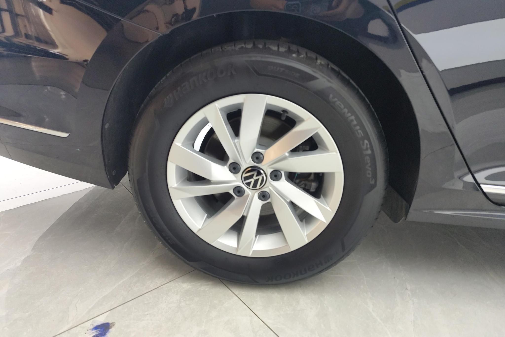 Volkswagen Passat 2024 280TSI