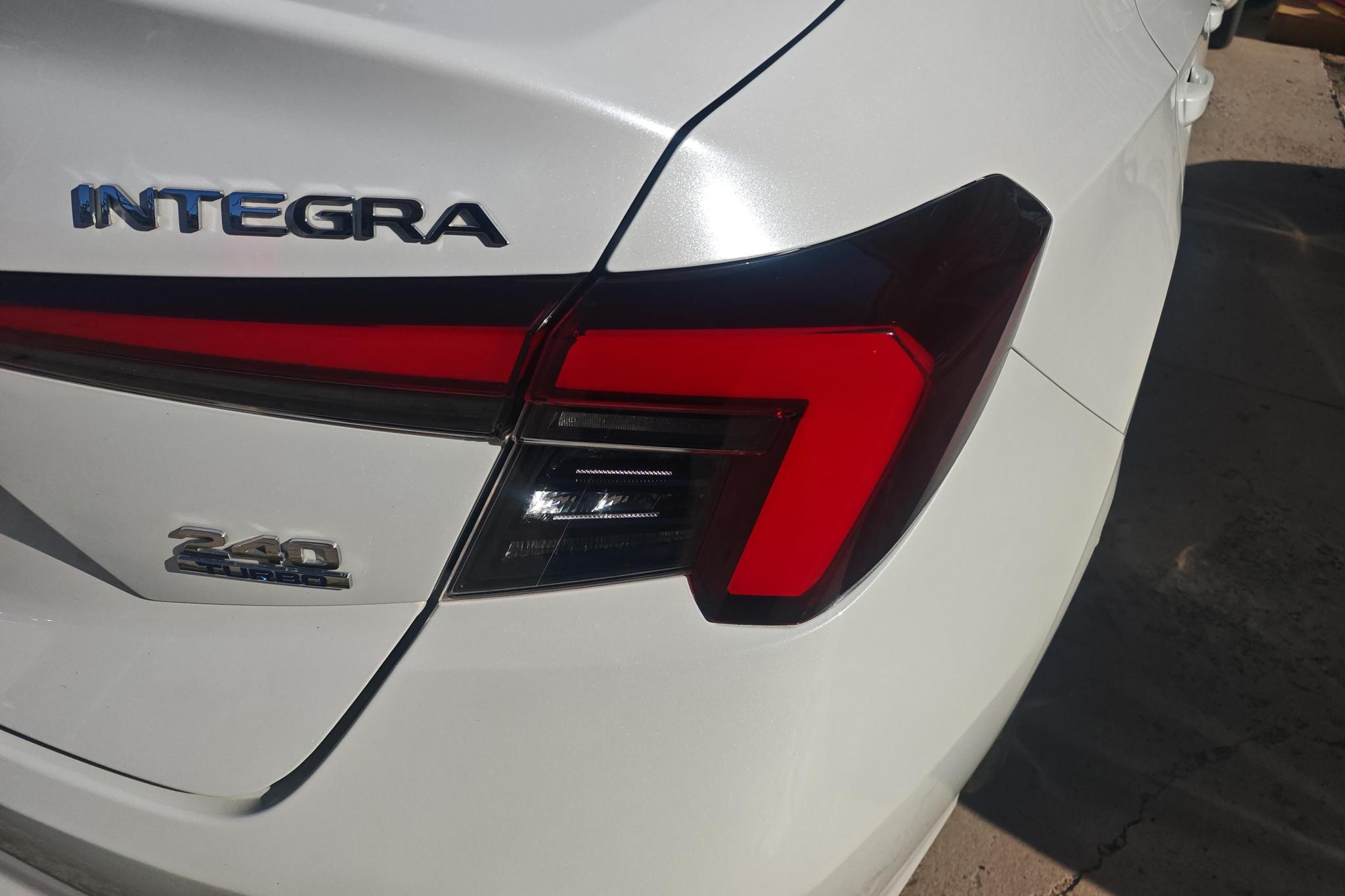 Honda Integra 2022 240TURBO CVT