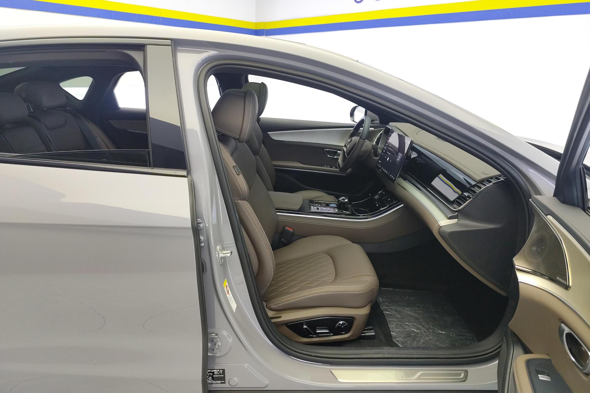 BYD Han DM 2025 DM-i 125KM Luxury