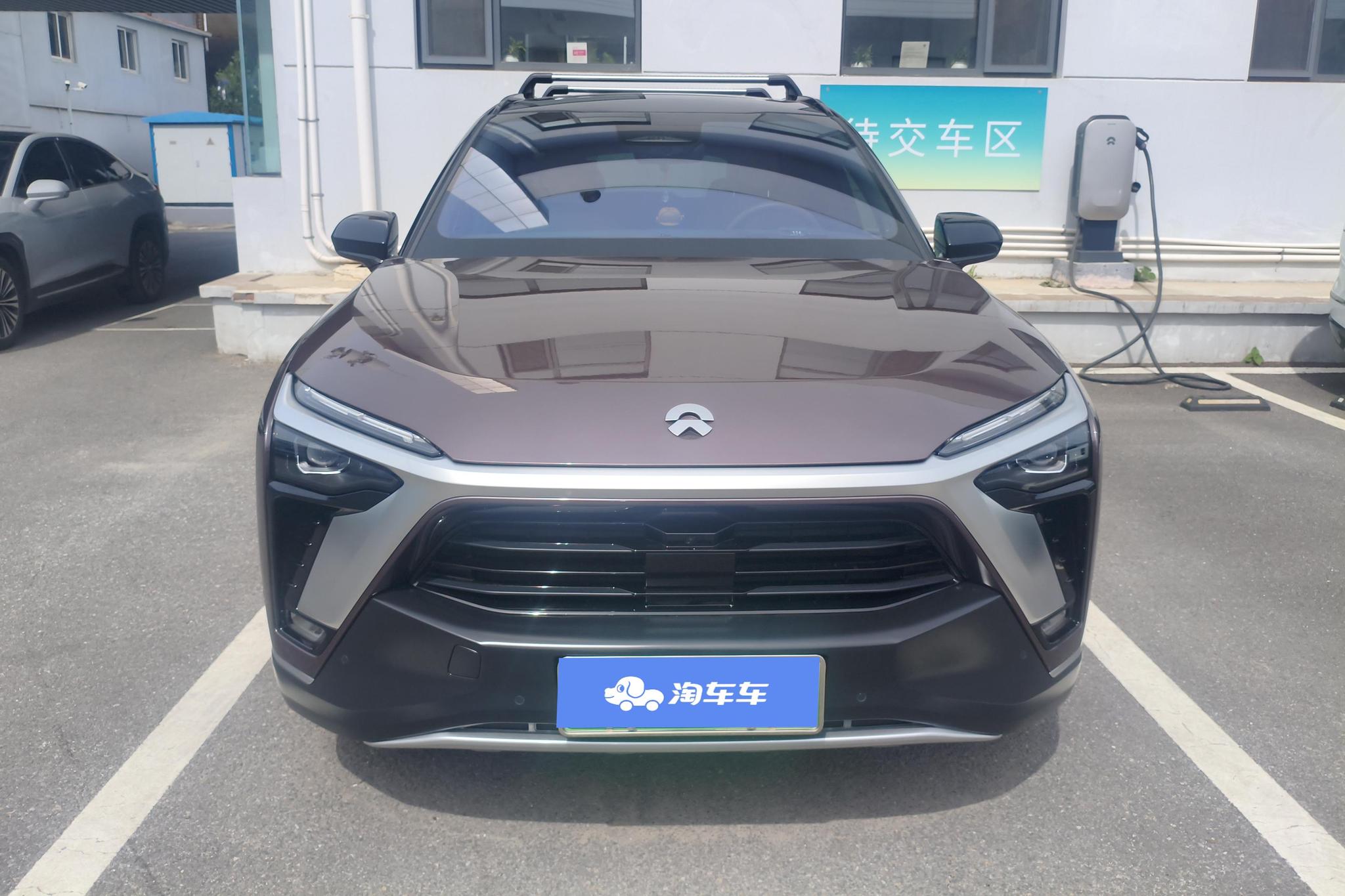 NIO ES8 2020 450KM мест
