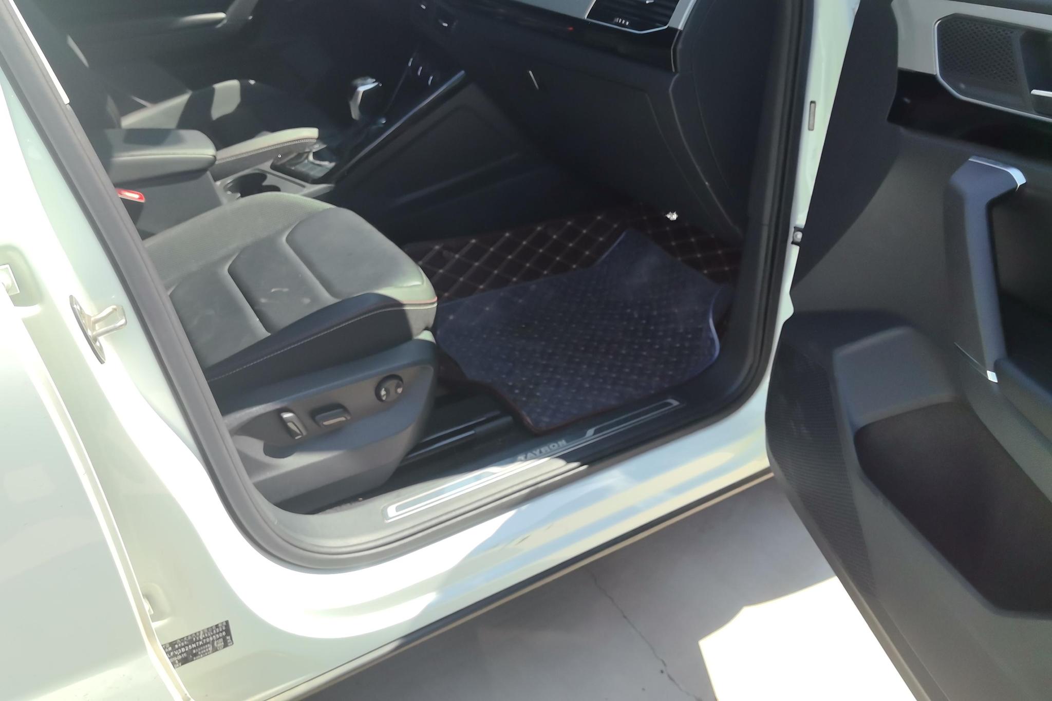 Volkswagen Tayron 2019 330TSI Luxury VI