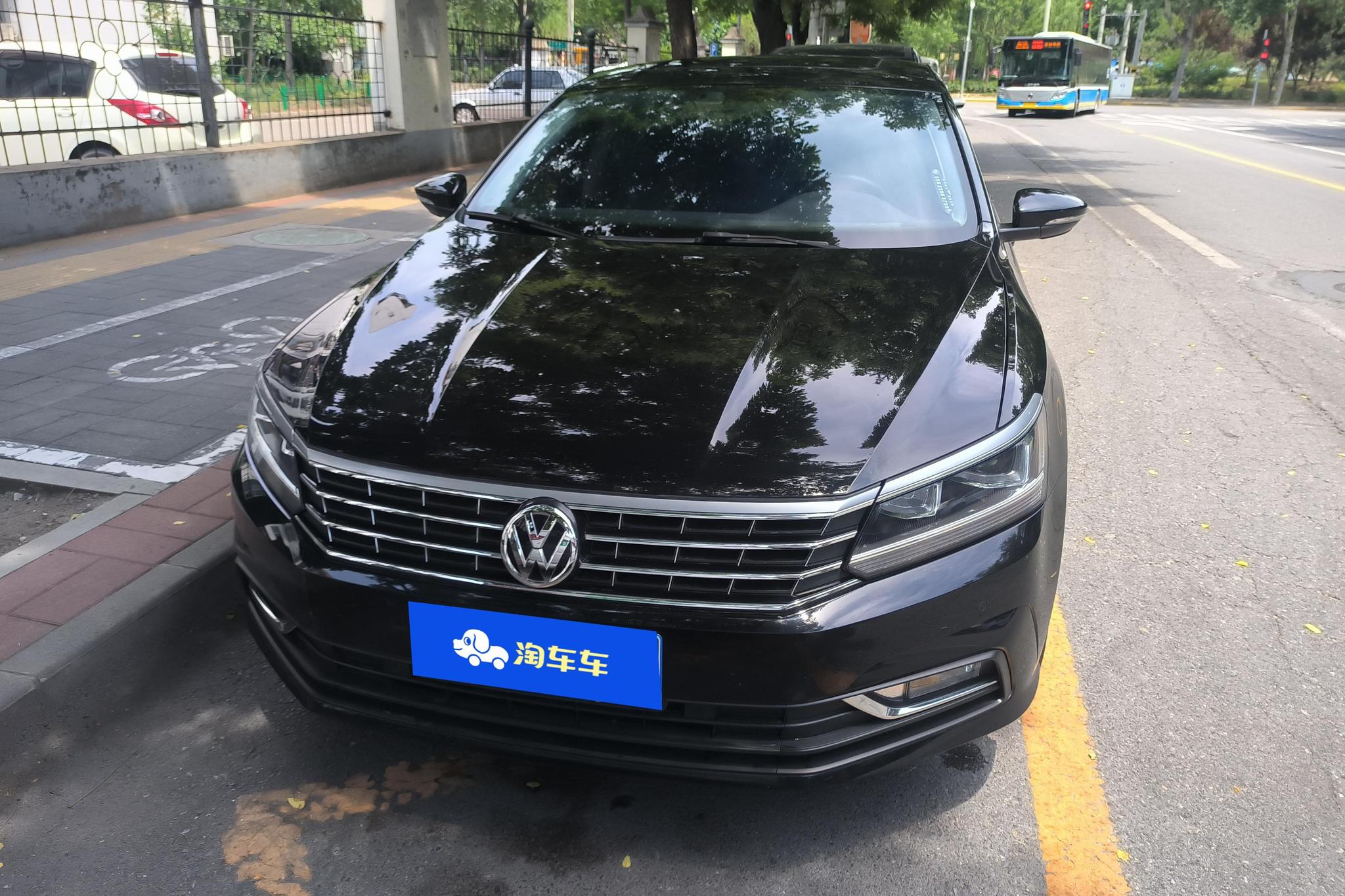 Volkswagen Passat 2017 330TSI DSG