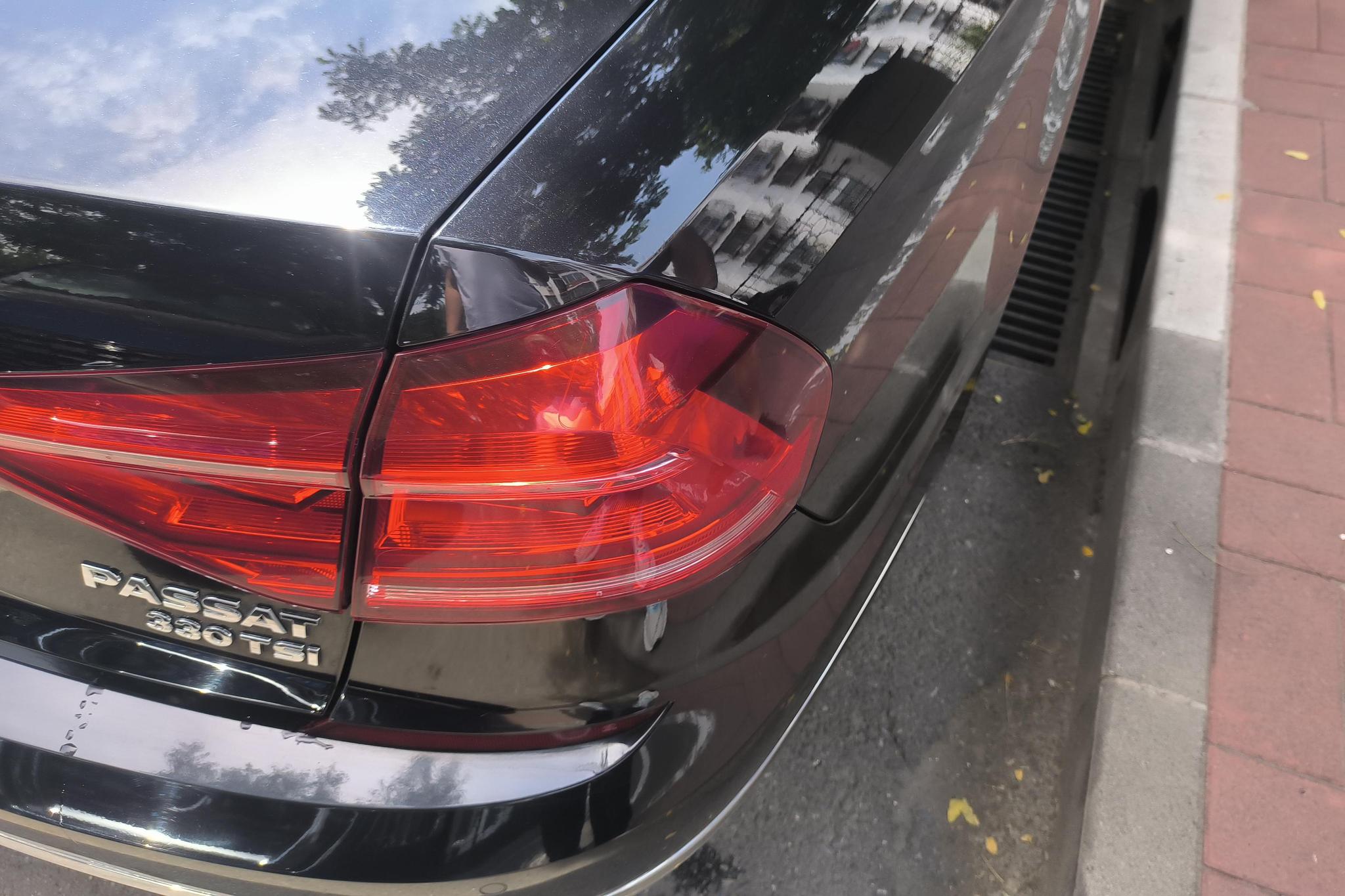 Volkswagen Passat 2017 330TSI DSG
