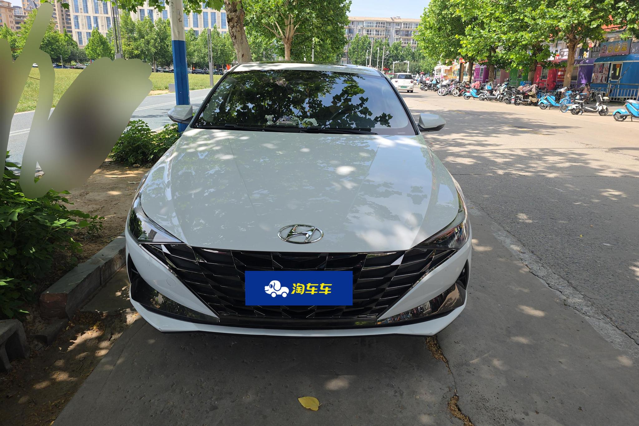 Hyundai Elantra 2021 1.5L CVT LUX Luxury