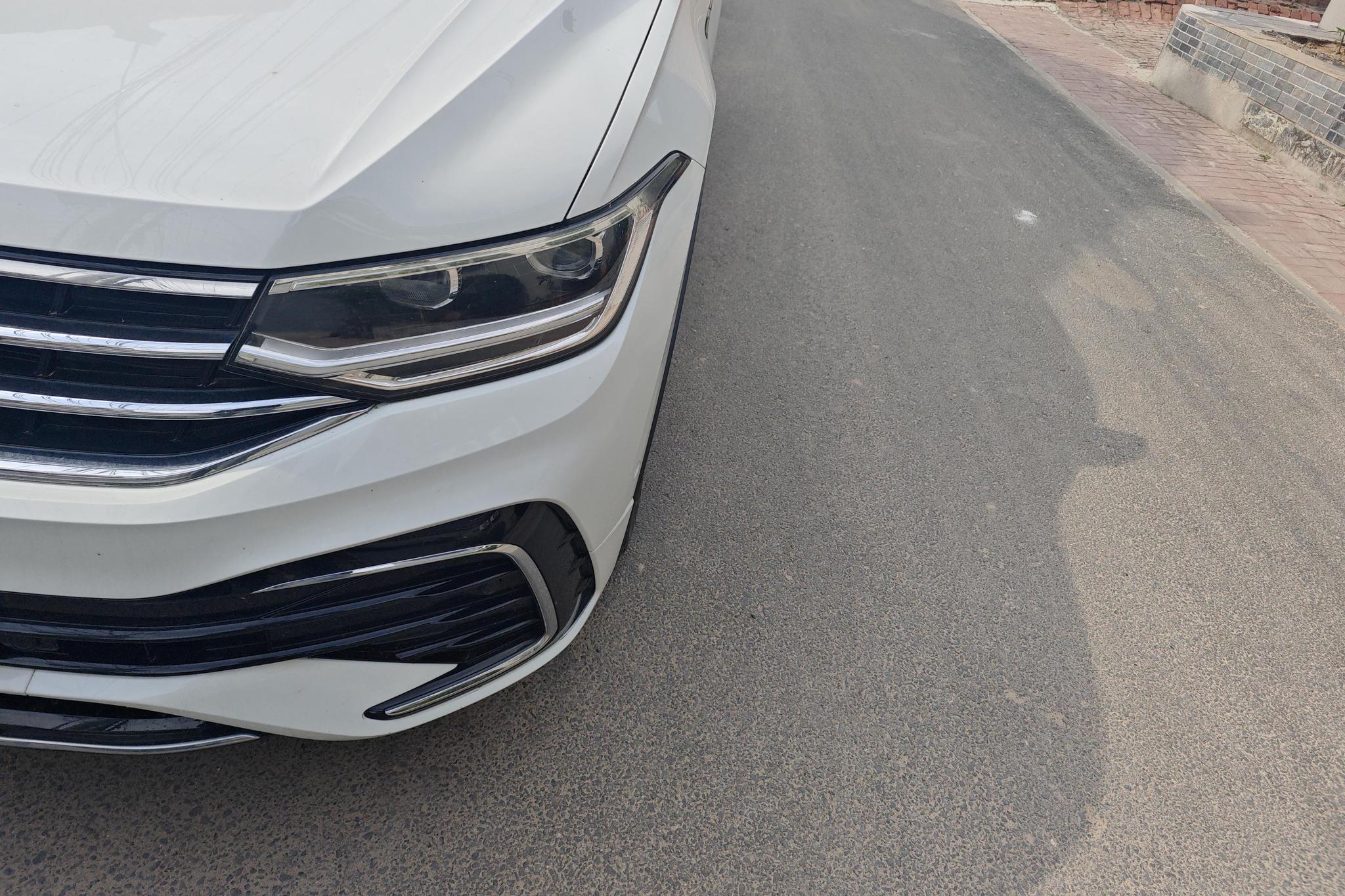 Volkswagen Tiguan L L 2023 330TSI R-Line