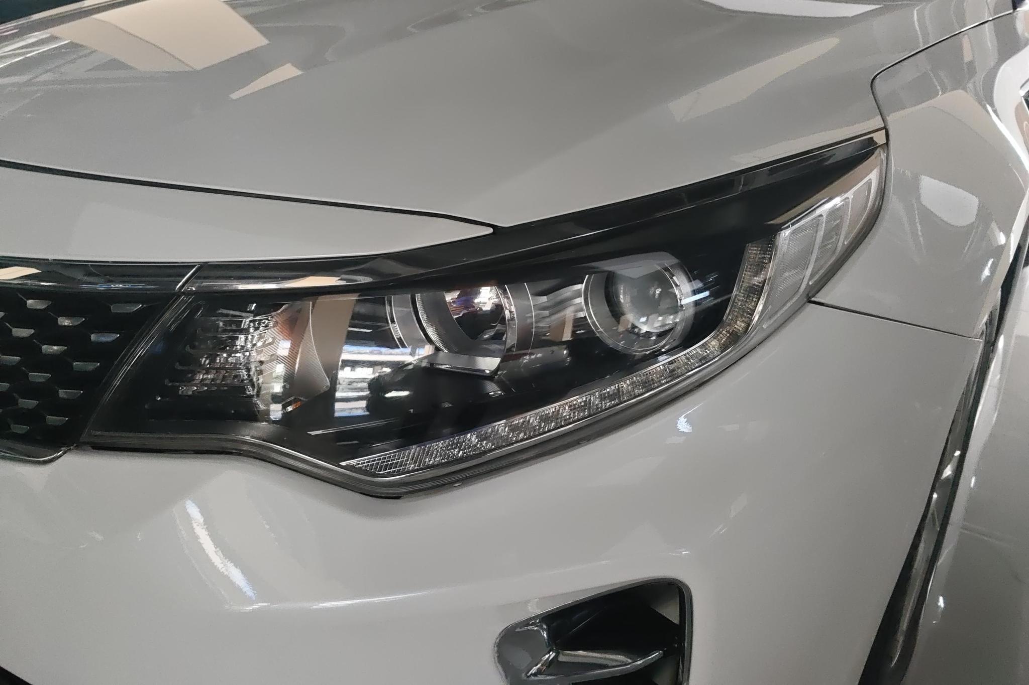Kia K5 2016 1.6T AT LUX