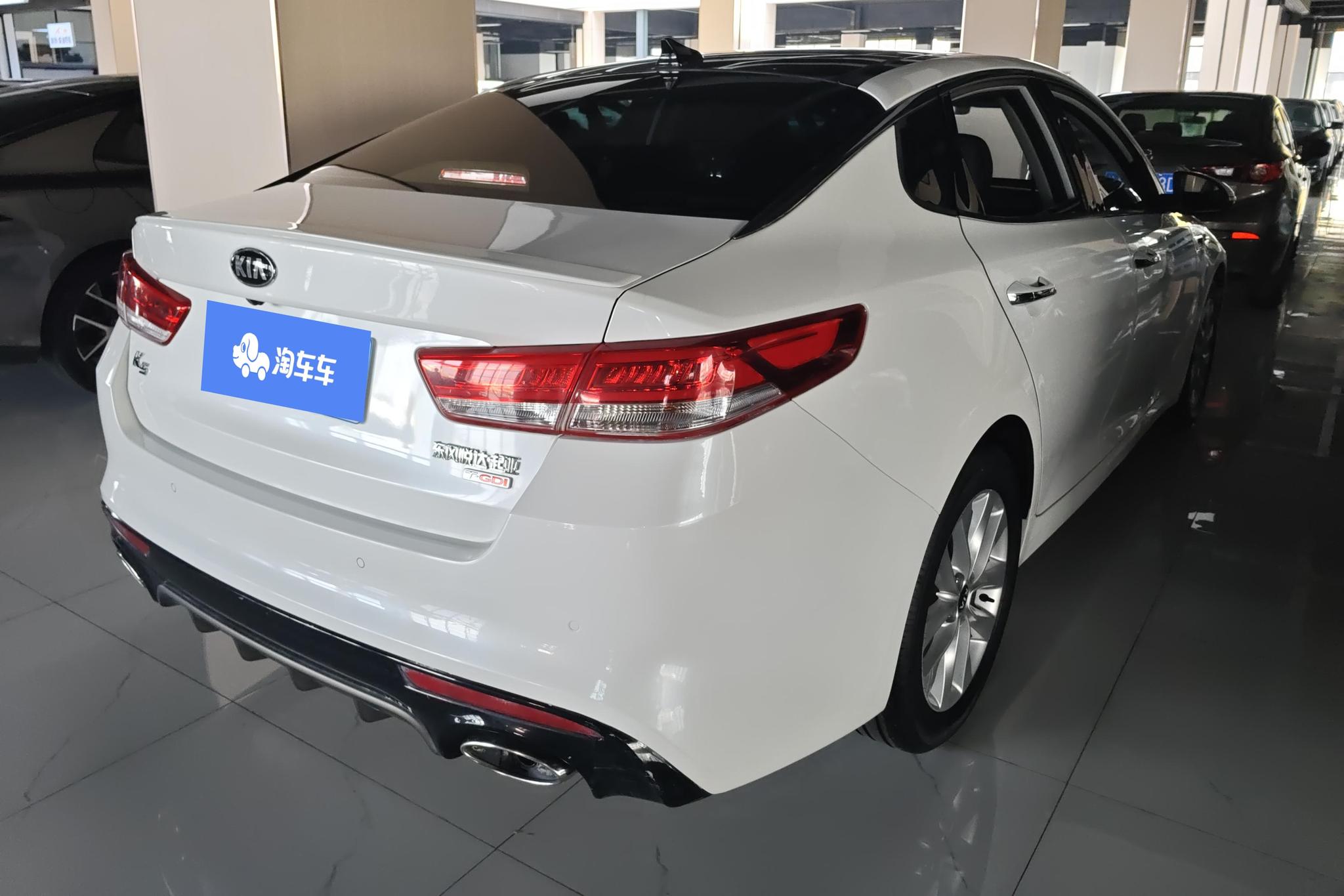 Kia K5 2016 1.6T AT LUX