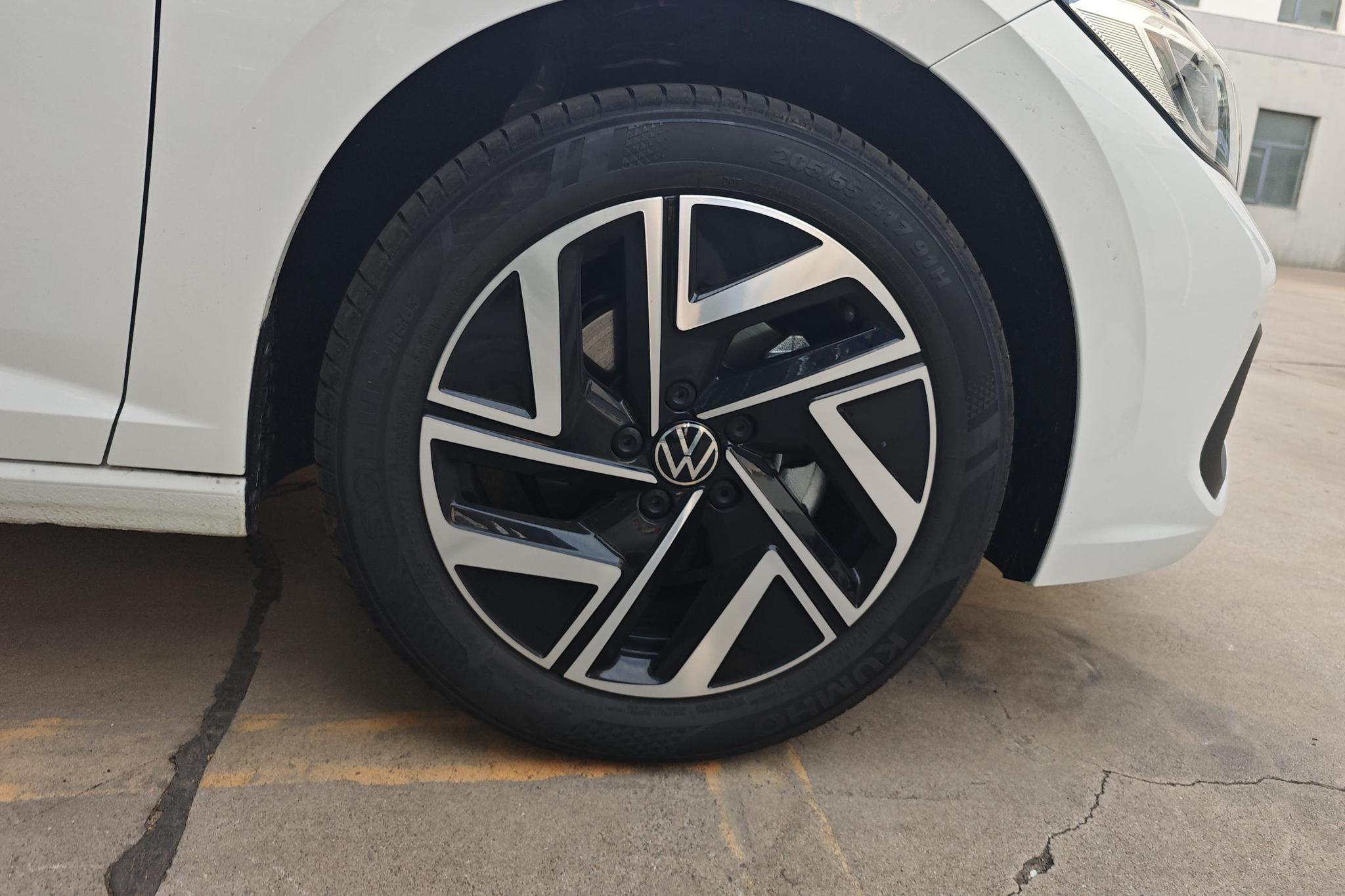 Volkswagen Sagitar id 4439932 из Китая 14