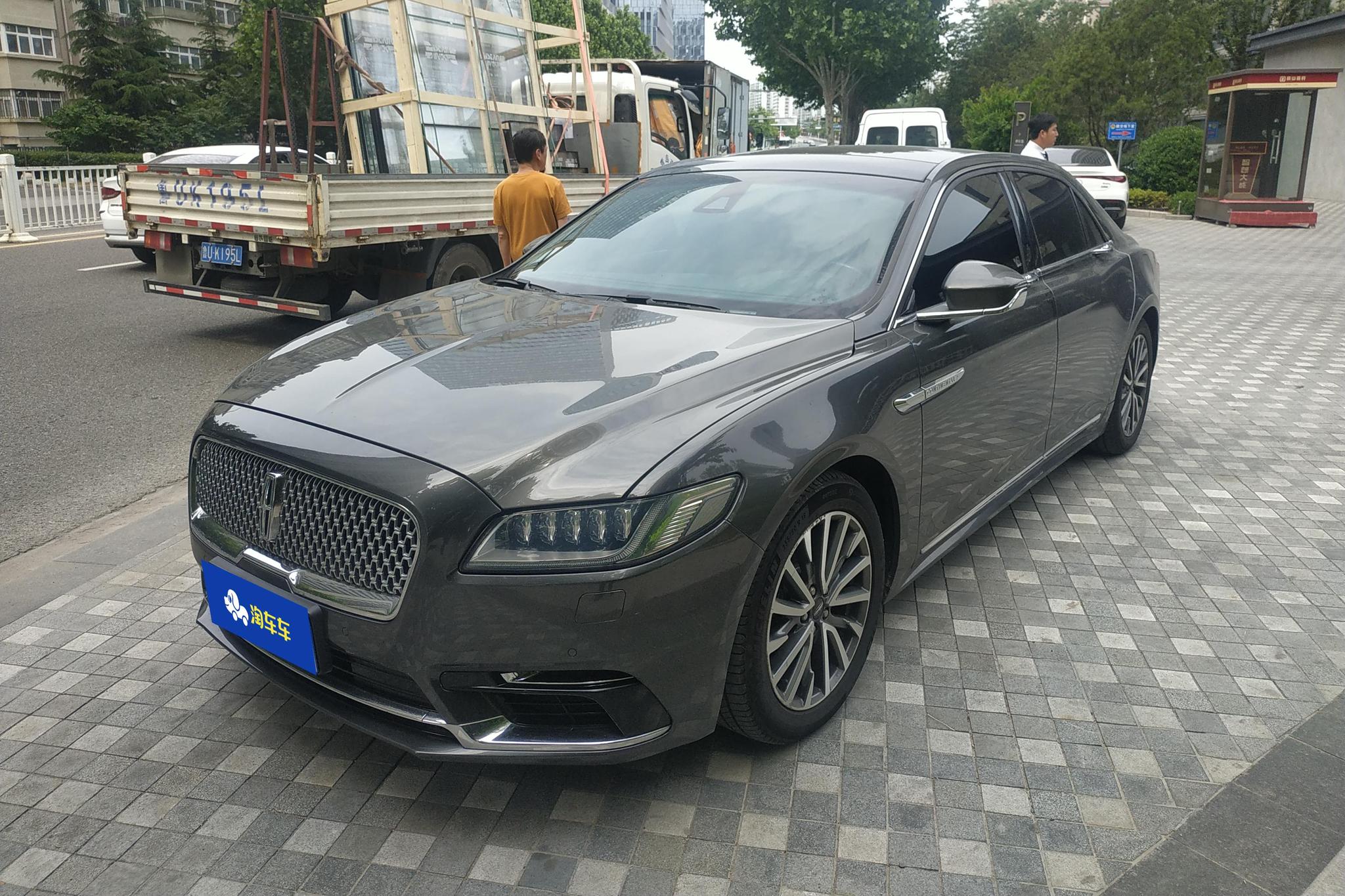 Lincoln Continental