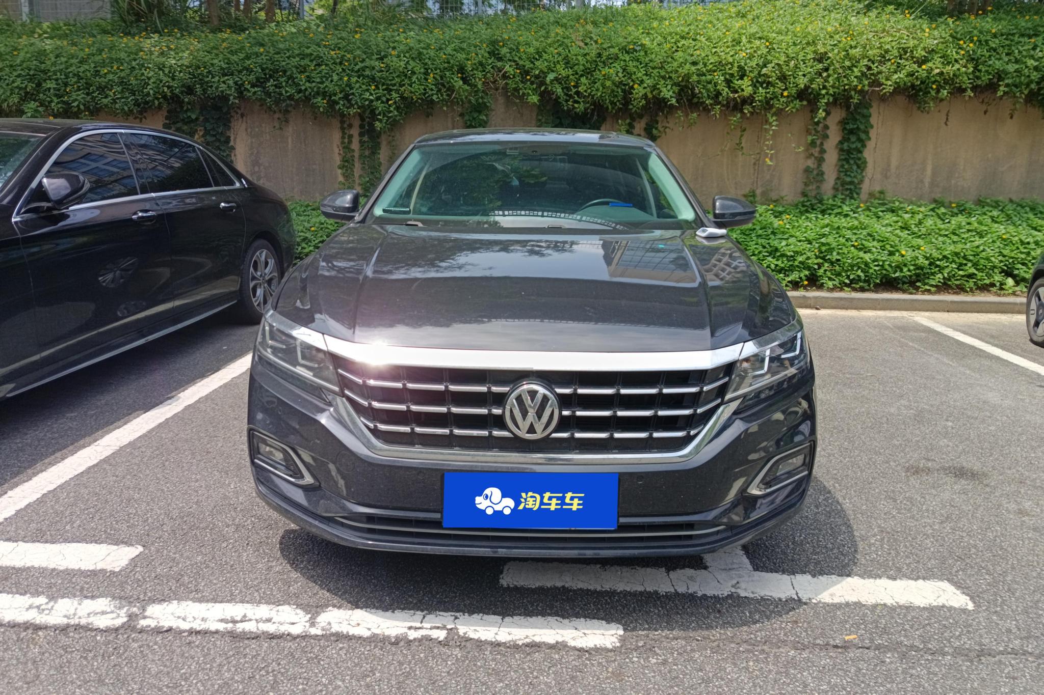 Volkswagen Passat 2019 330TSI Elite V