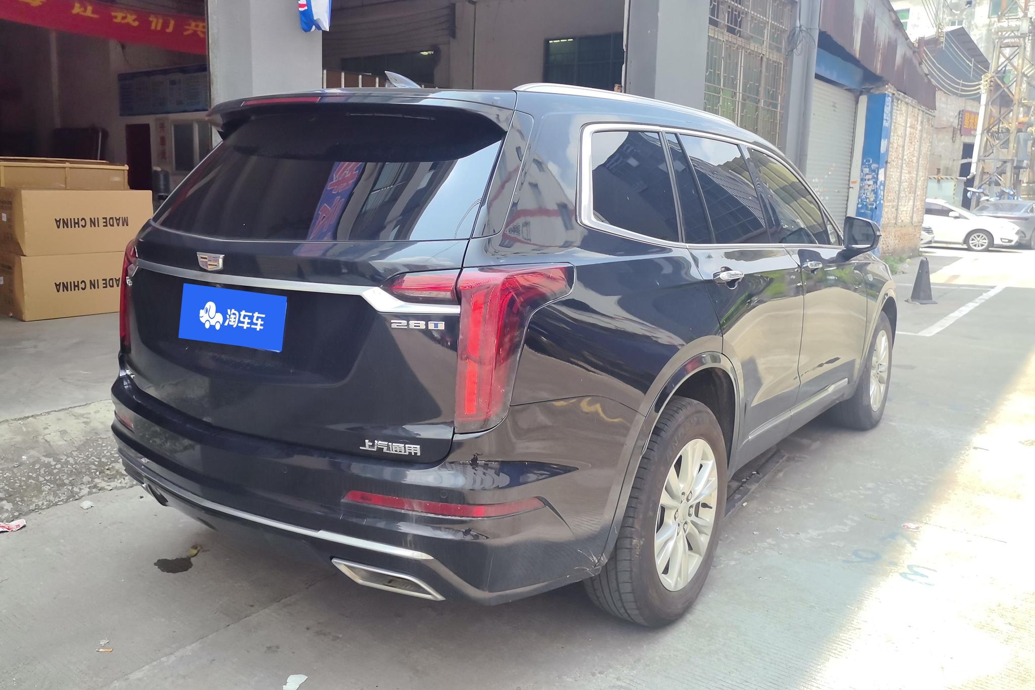 Cadillac XT6 2022 2.0T мест Luxury