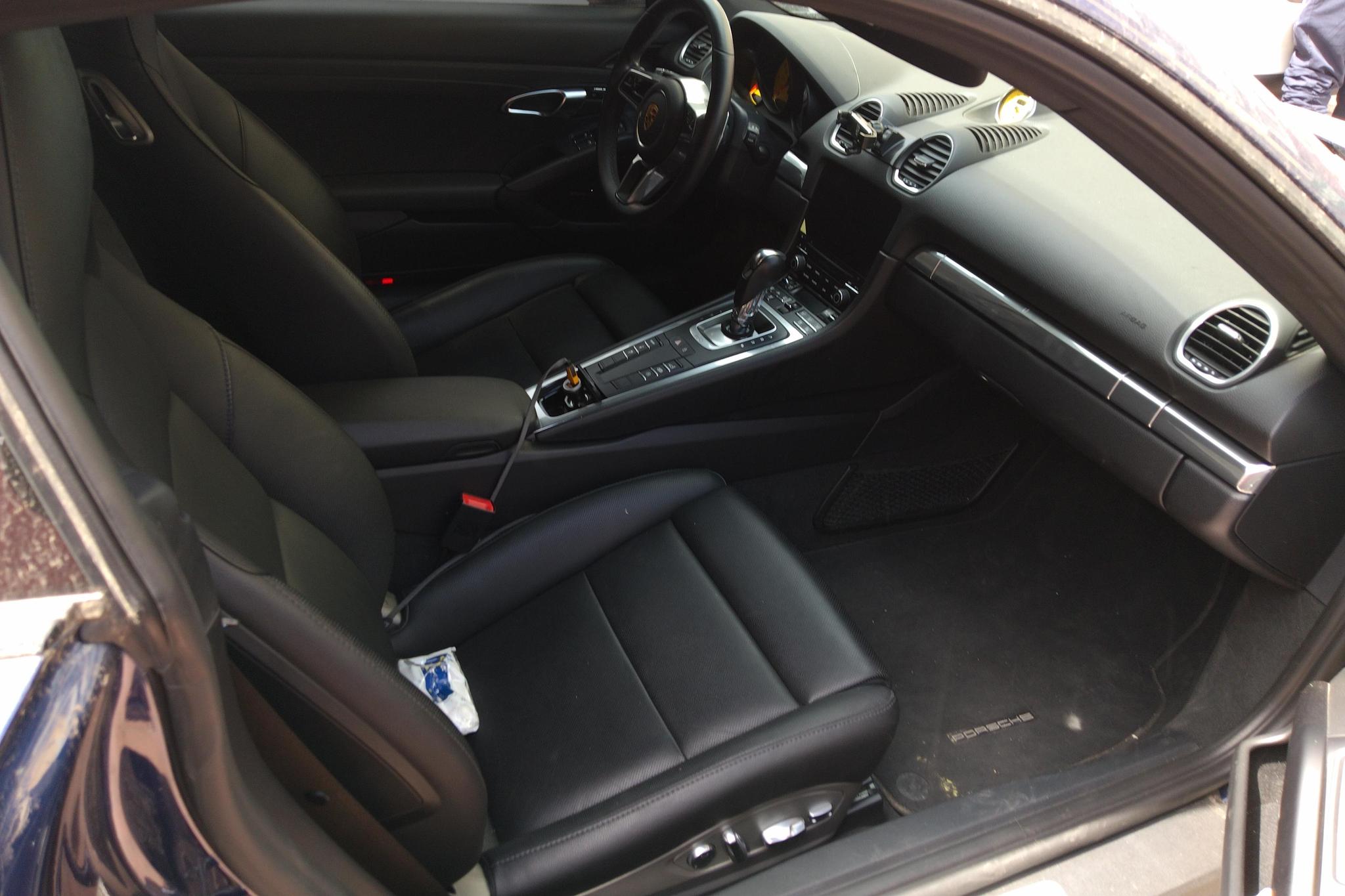 Porsche 718 2020 Cayman 2.0T