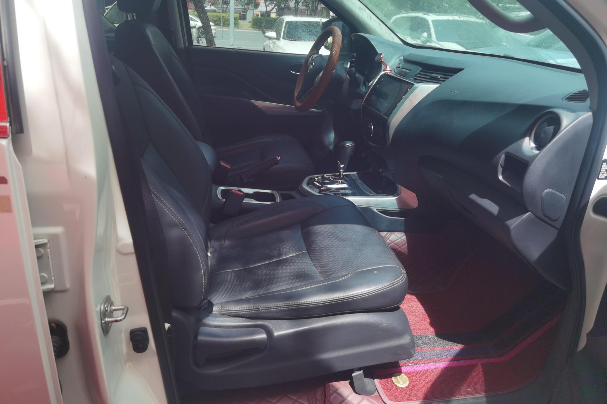 Nissan Terra 2020 2.5L AT Luxury
