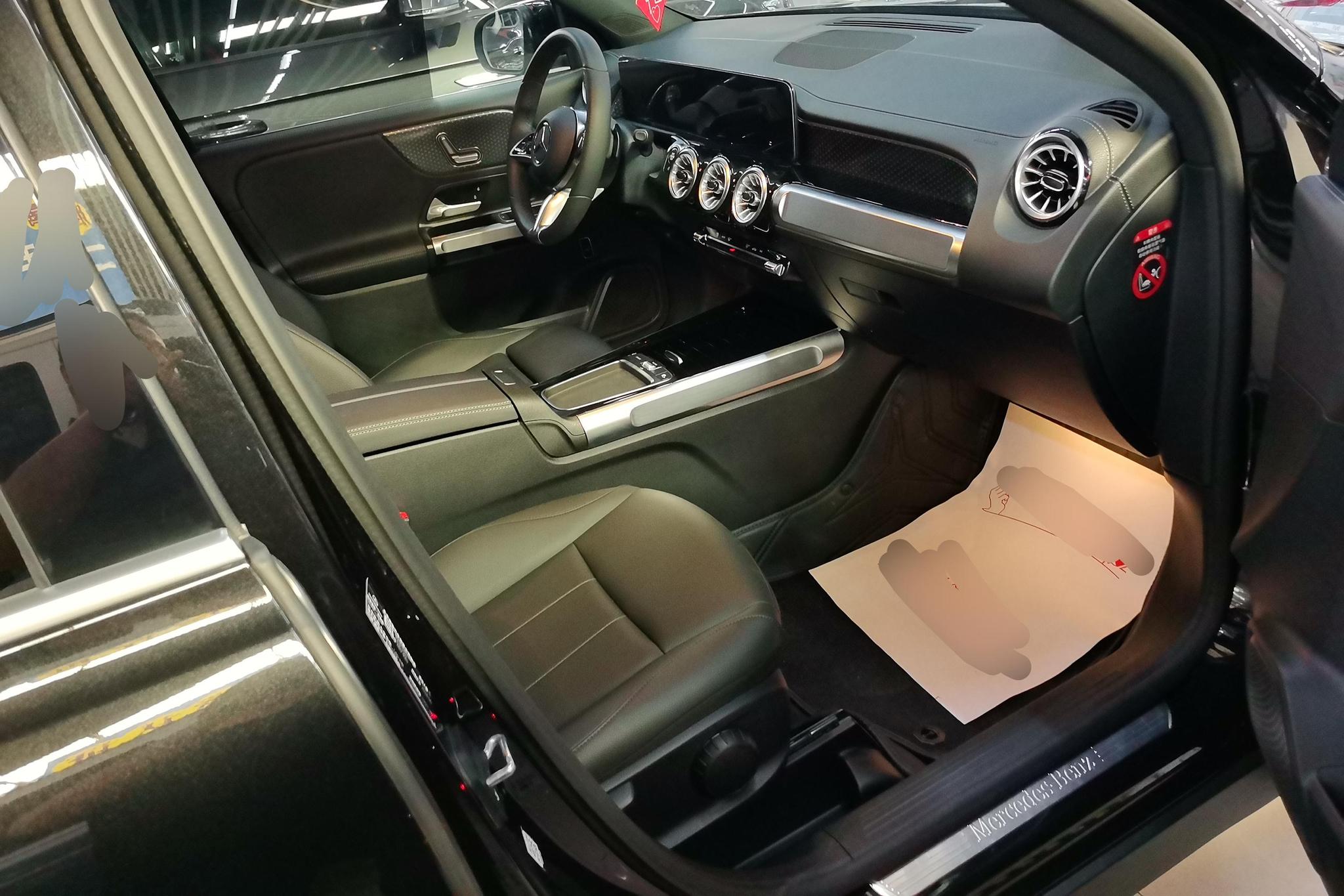 Mercedes-Benz GLB 2024 GLB 220