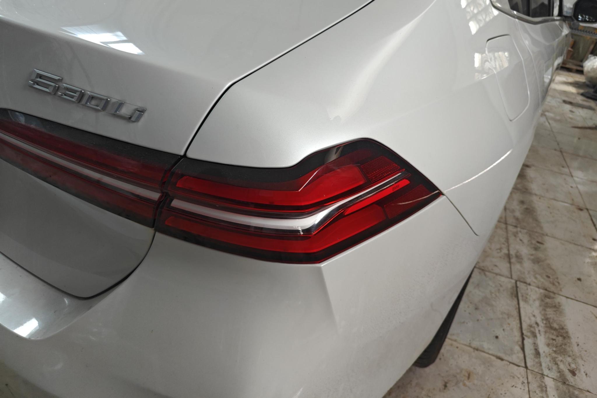 BMW 5 series id 4439098 из Китая 15