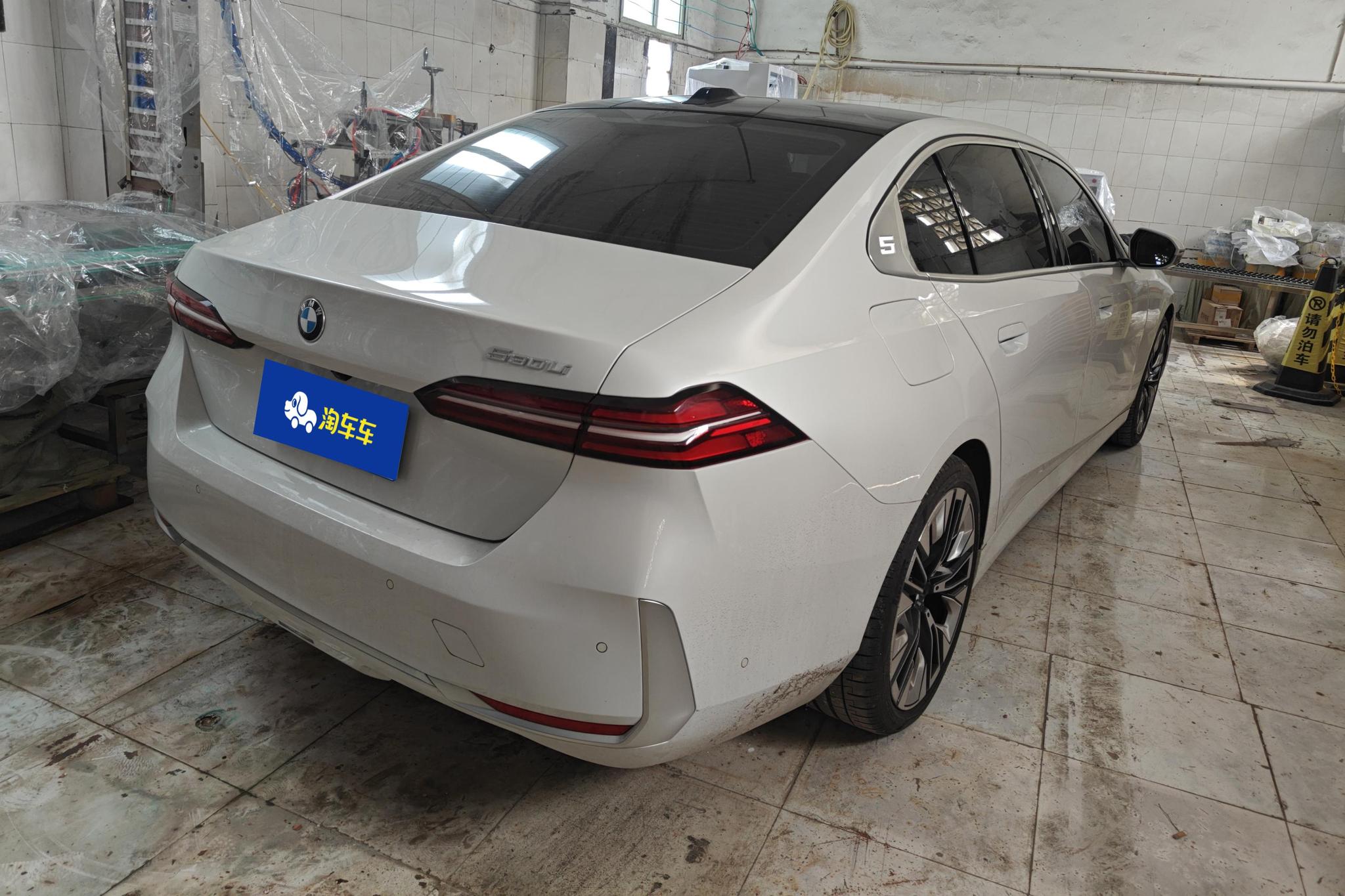 BMW 5 series id 4439098 из Китая 17