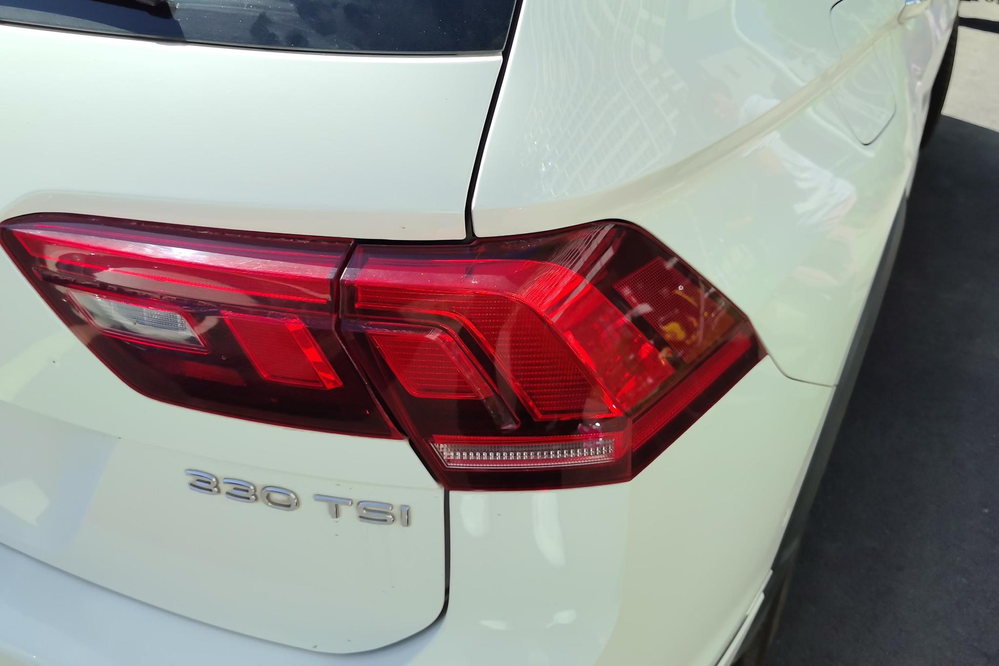 Volkswagen Tiguan L L 2021 330TSI AT R-Line Flagship