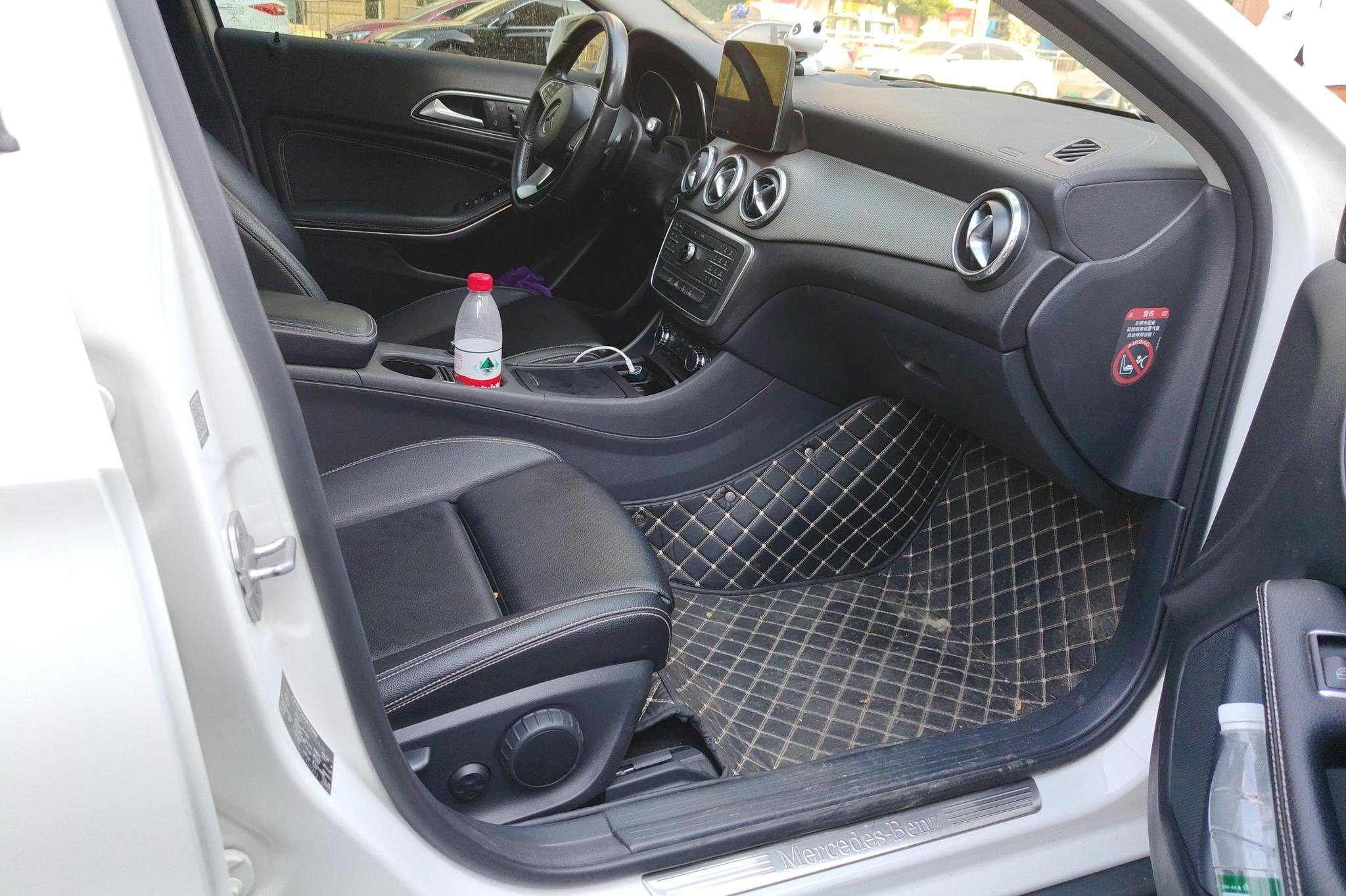 Mercedes-Benz GLA 2016 GLA 200 Fashion
