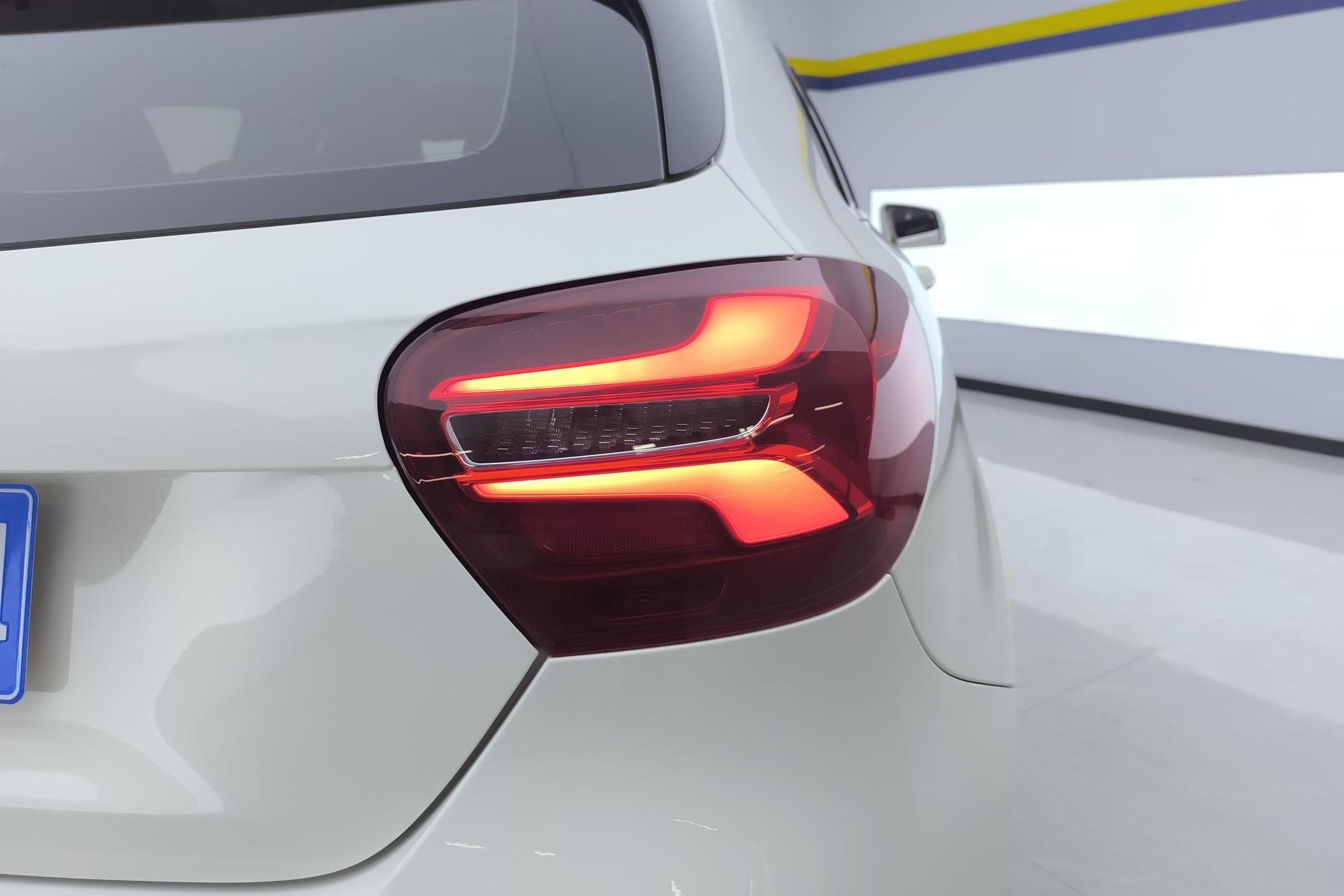 Mercedes-Benz A-Class A 2016 A 200 Fashion