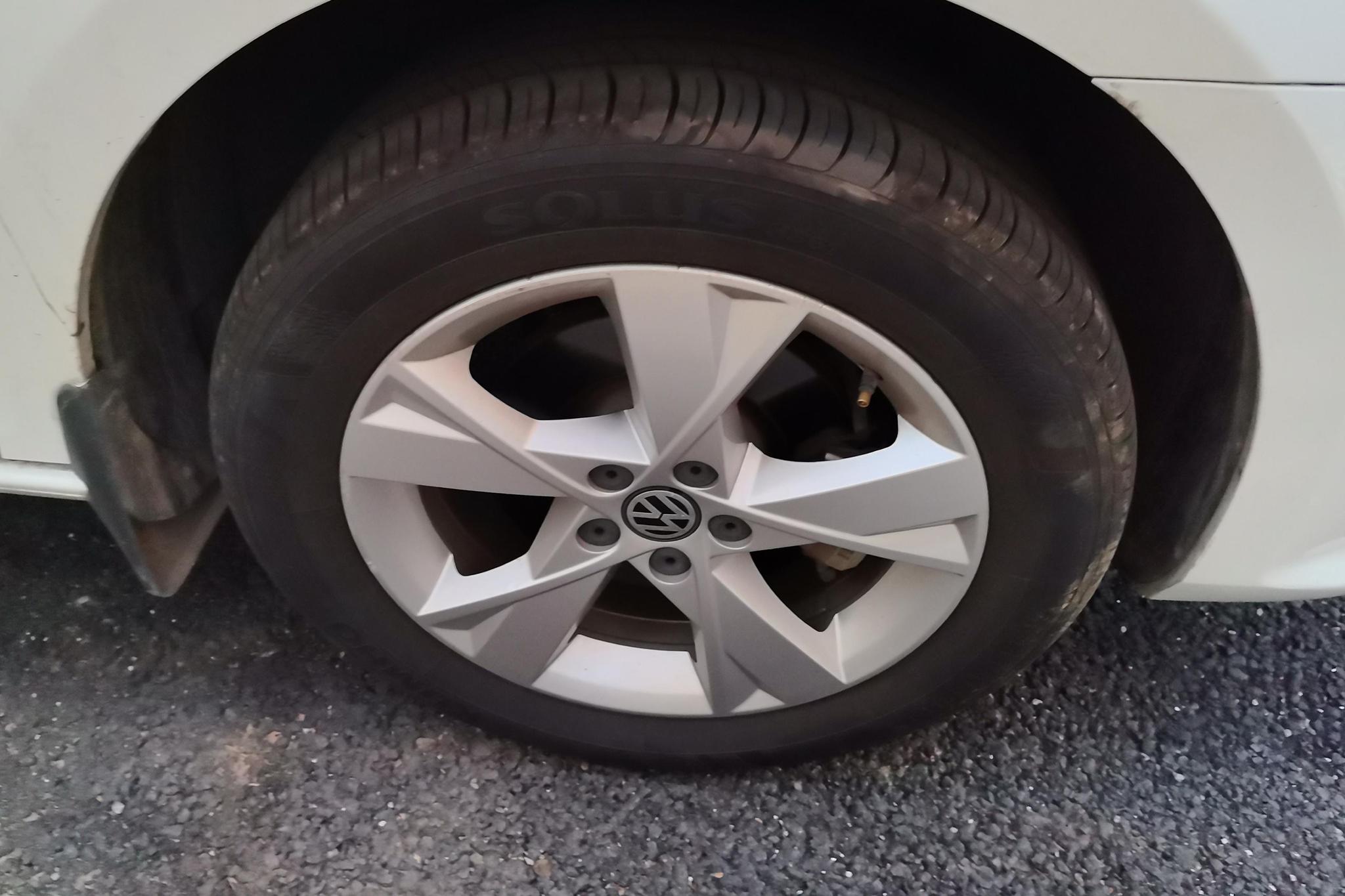 Volkswagen Bora 2015 1.6L MT Comfort