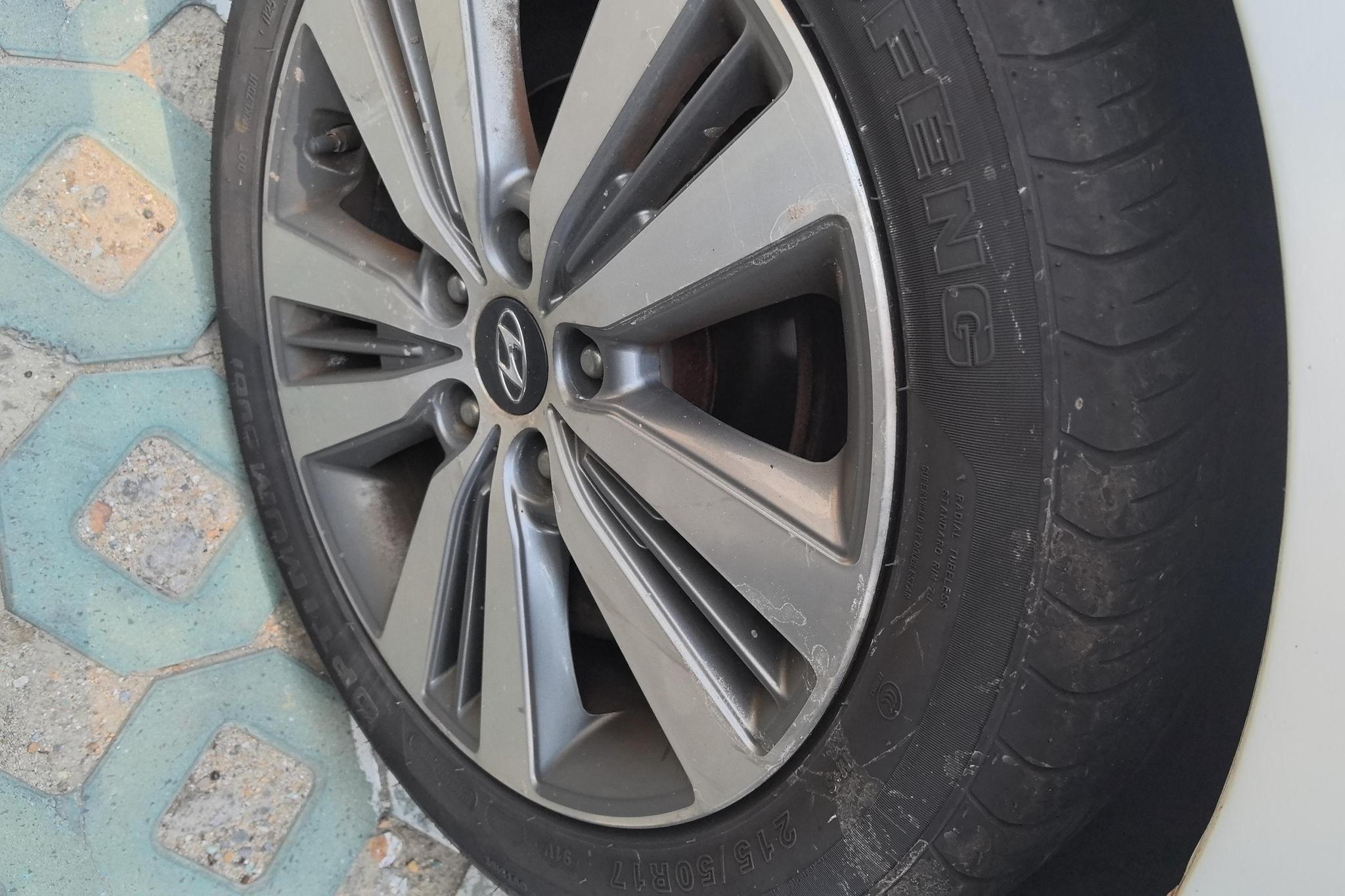 Hyundai Mistra 2014 1.8L AT Luxury DLX