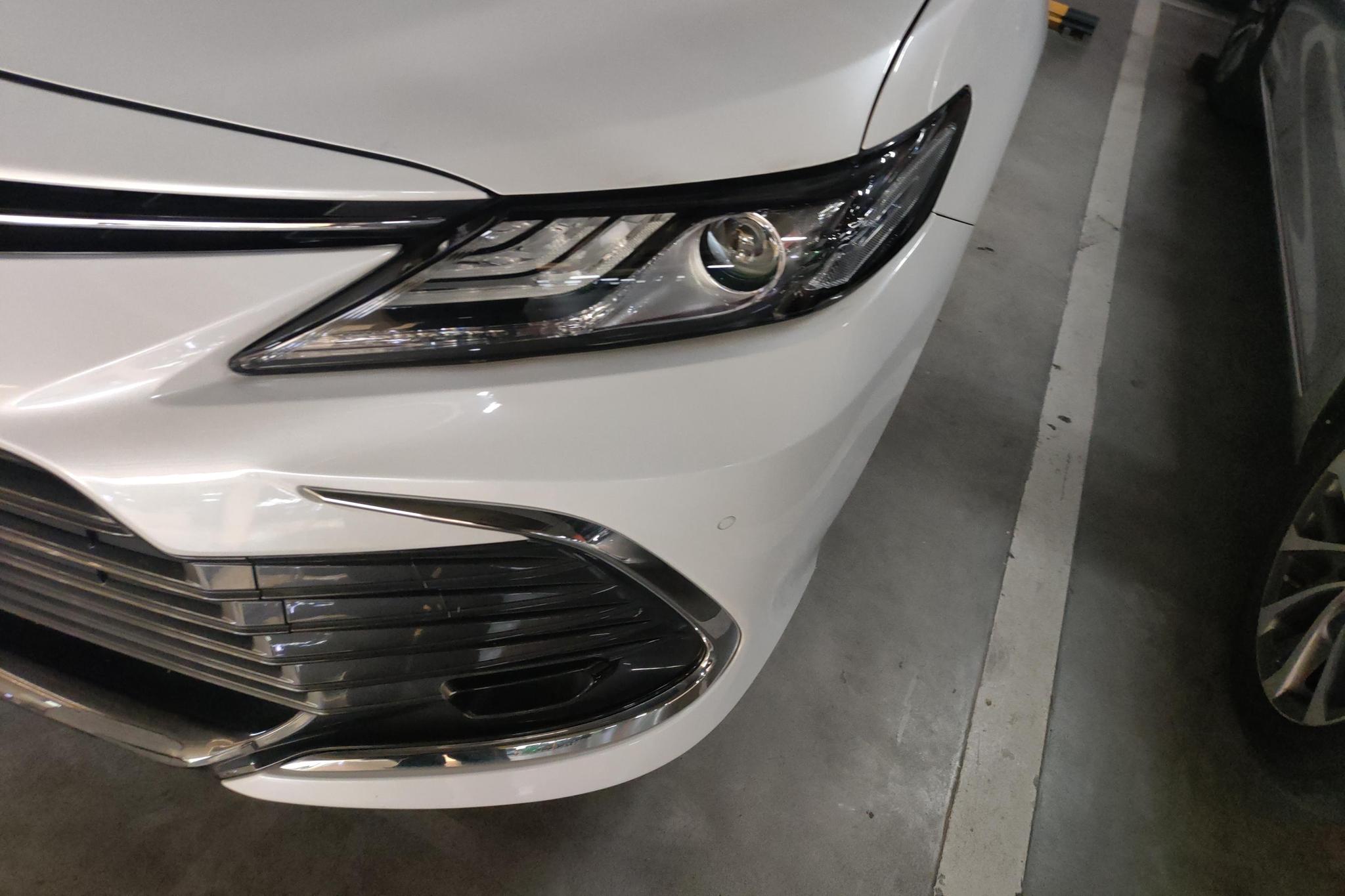 Toyota Camry 2021 2.0G Luxury