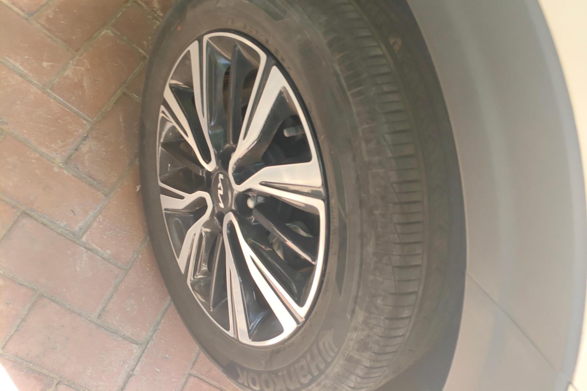 Kia KX1 2021 1.4L CVT